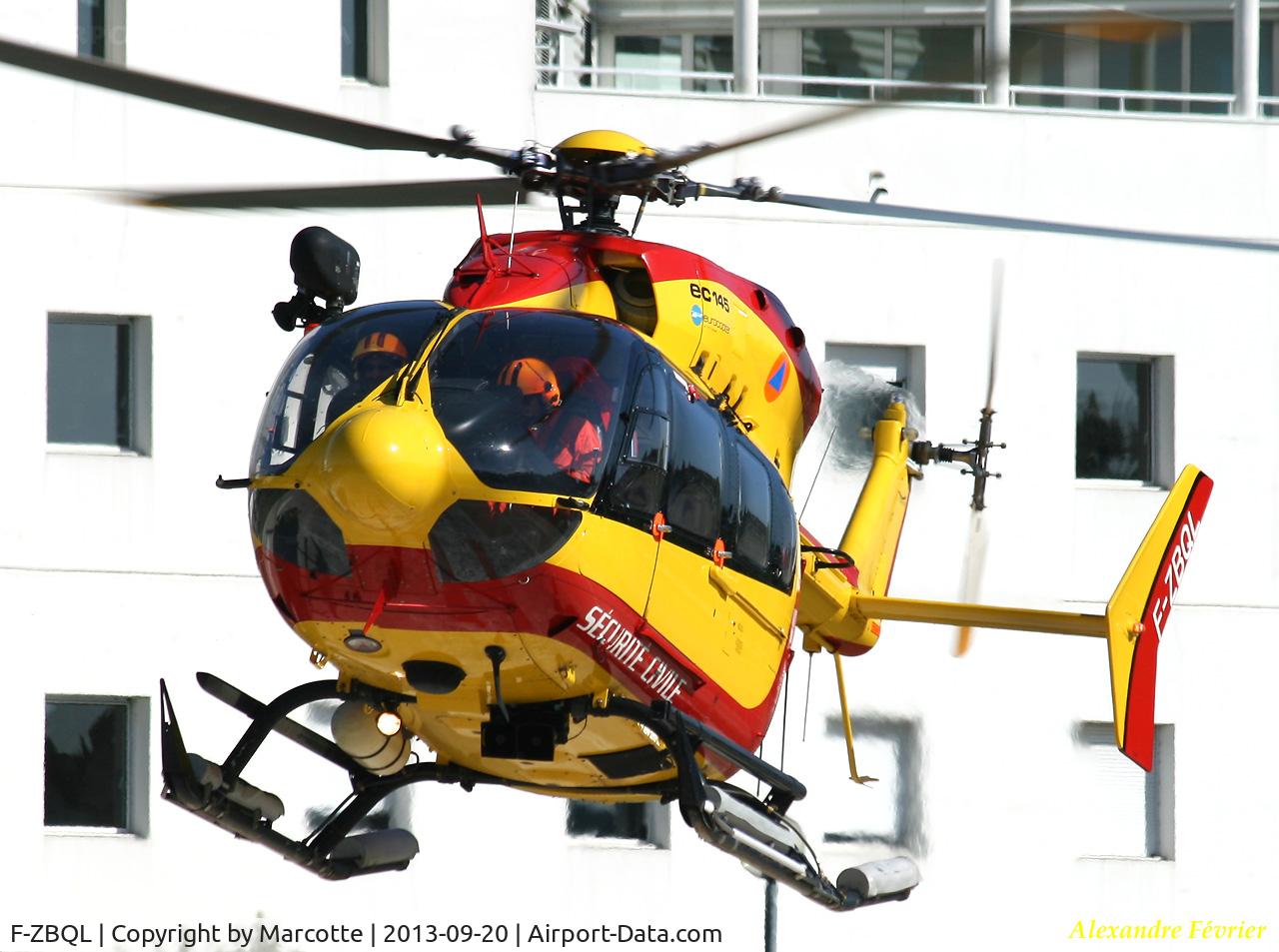 F-ZBQL, Eurocopter-Kawasaki EC-145 (BK-117C-2) C/N 9452, taking off from Trousseau hospital.