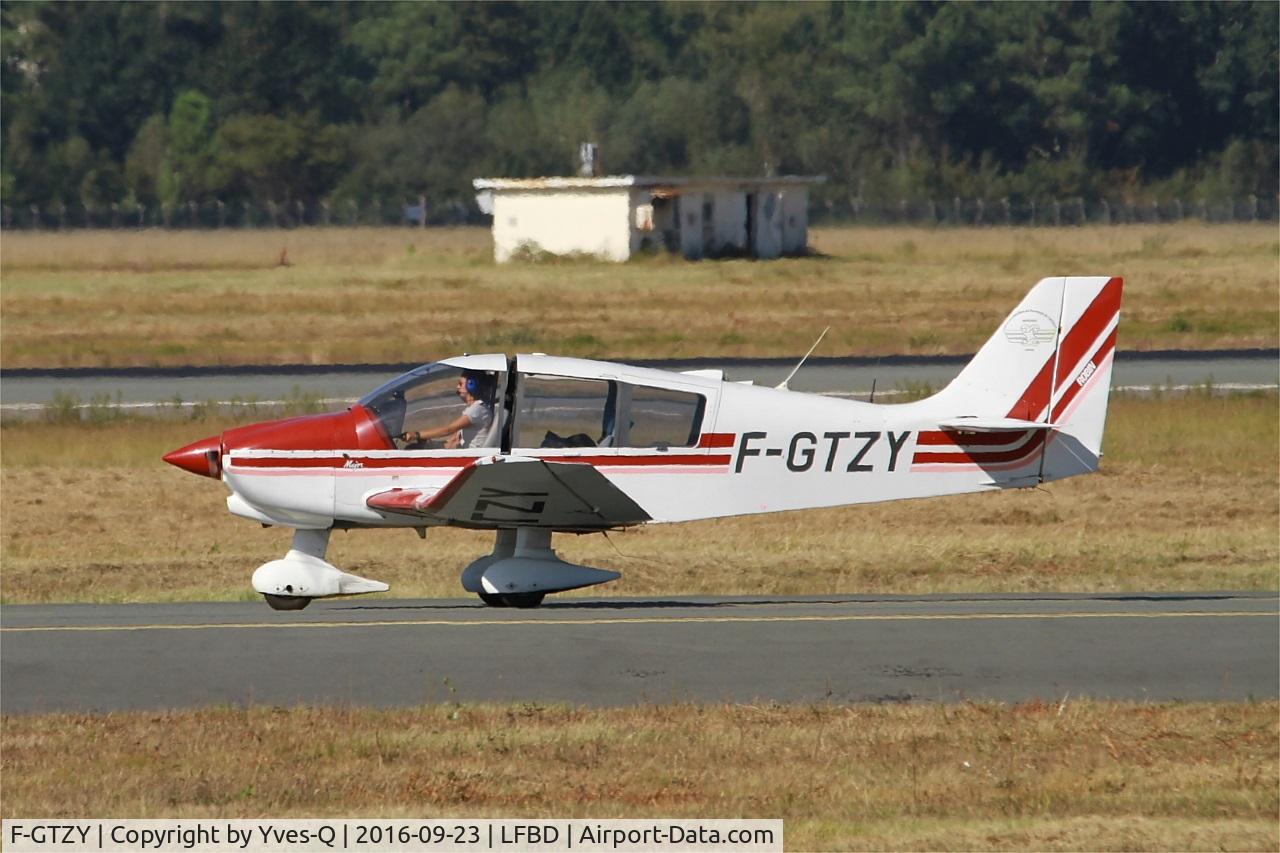 F-GTZY, Robin DR-400-160 Chevalier C/N 2445, Robin DR-400-160 Chevalier, Taxiing to holding point rwy 05, Bordeaux Mérignac airport (LFBD-BOD)