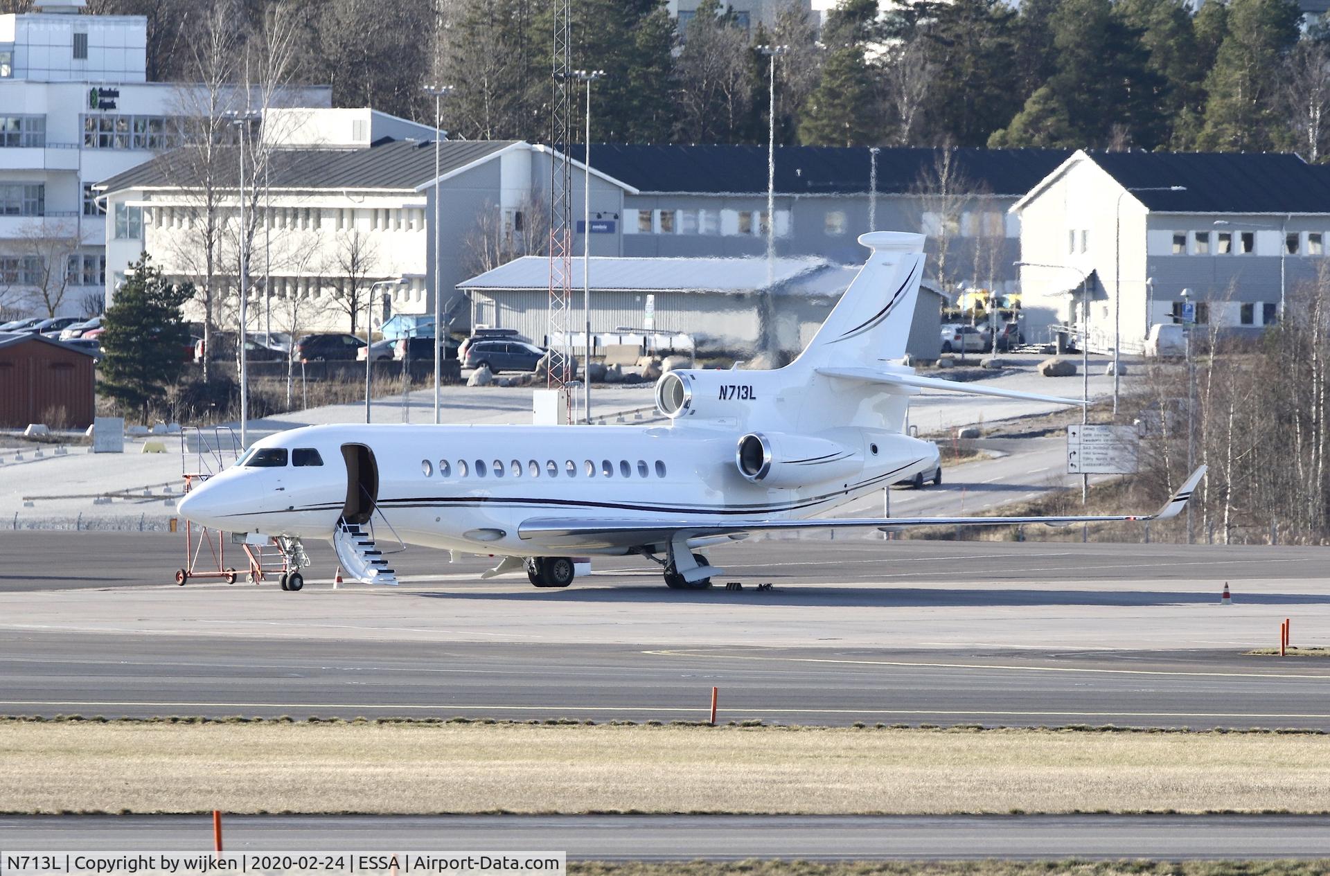 N713L, 2007 Dassault Falcon 7X C/N 13, Ramp M