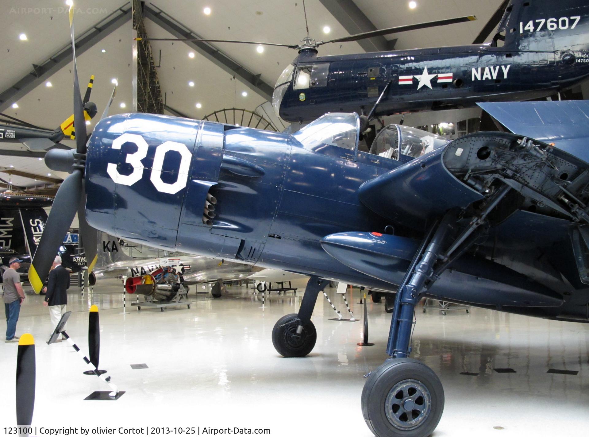 123100, 1945 Grumman AF-2S Guardian C/N 14, A rare guardian in her Navy configuration