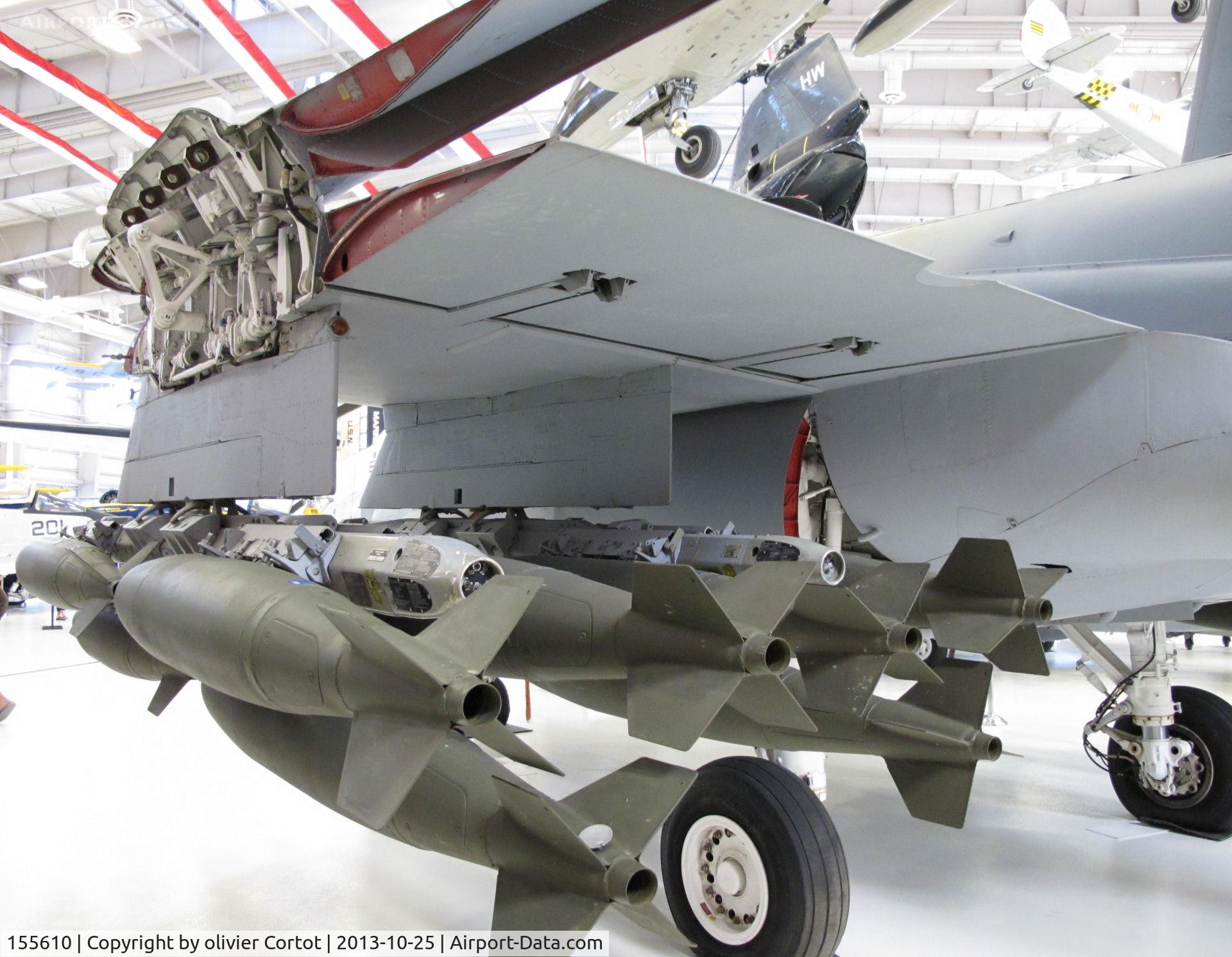 155610, 1968 Grumman A-6E Intruder C/N I-336, view on the TERs and their Mk82 bombs
