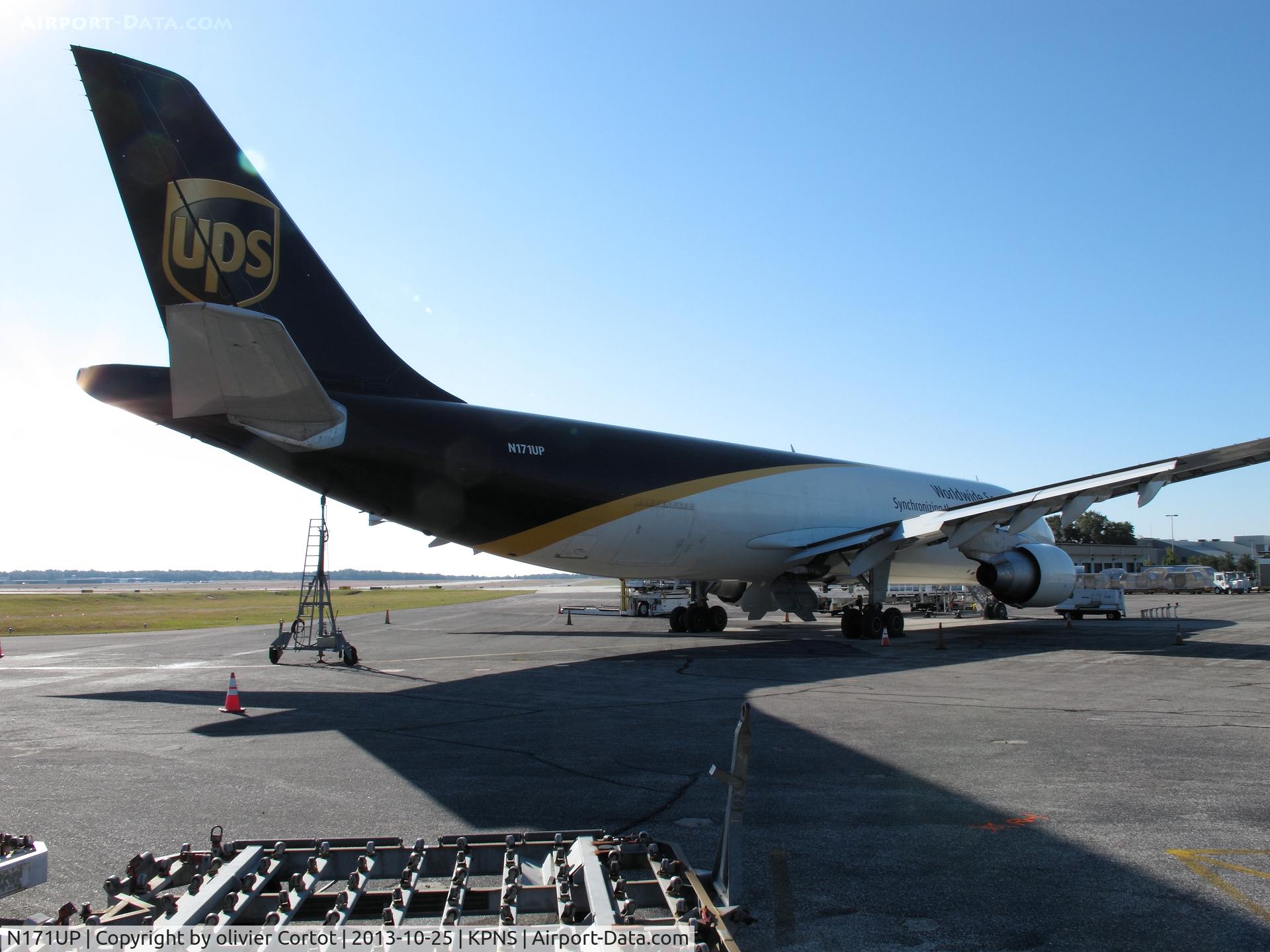 N171UP, 2006 Airbus A300F4-622R C/N 0866, Pensacola airport