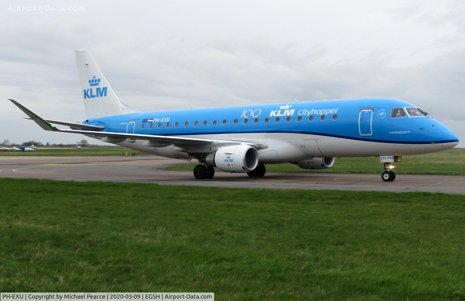 PH-EXU, 2018 Embraer 175STD (ERJ-170-200) C/N 17000708, Arrriving from Amsterdam (AMS) with a friendly First Officer.