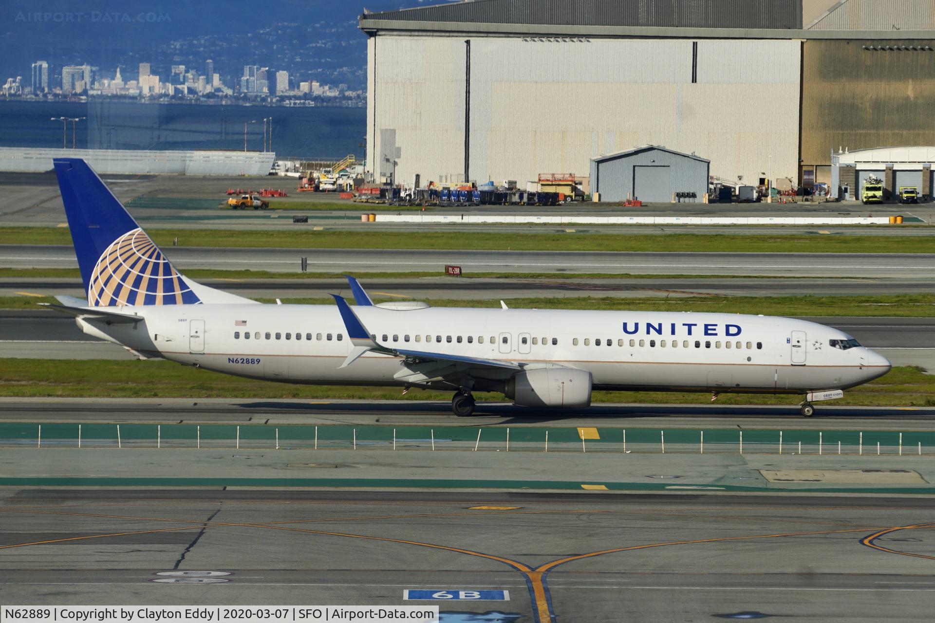 N62889, 2015 Boeing 737-924/ER C/N 42193, Sky Terrace SFO 2020.