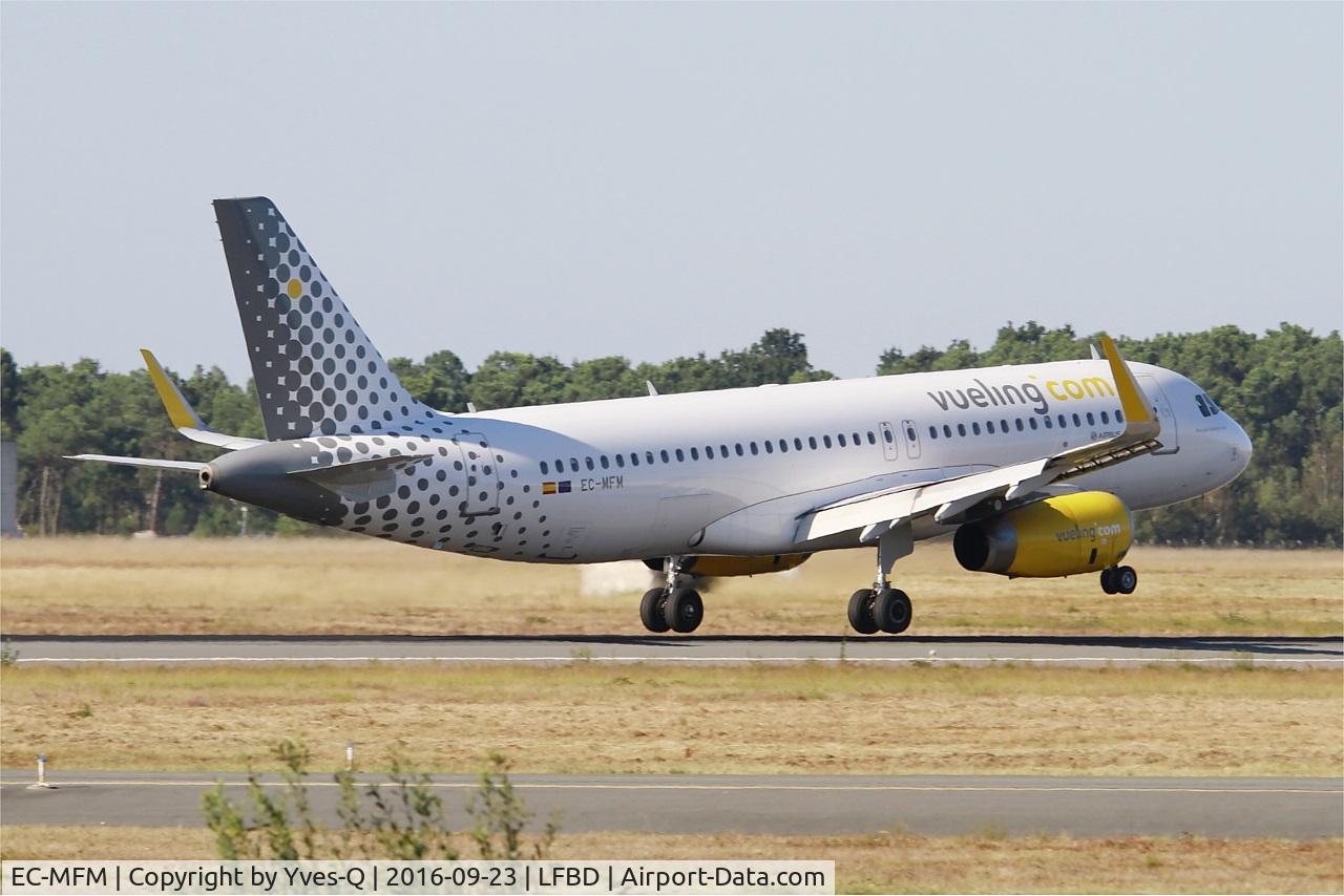 EC-MFM, 2015 Airbus A320-232 C/N 6571, Airbus A320-232, Landing rwy 05, Bordeaux Mérignac airport (LFBD-BOD)