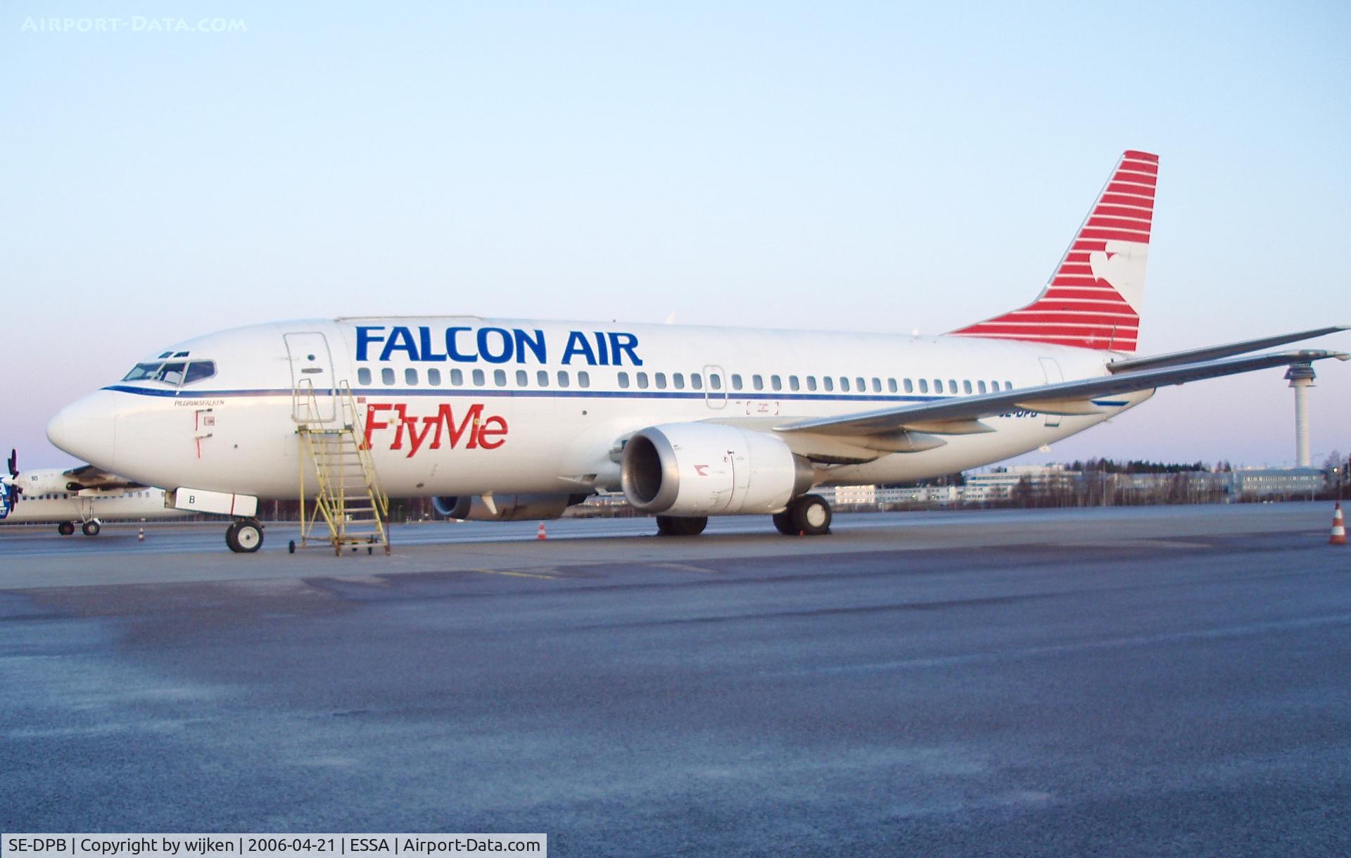 SE-DPB, 1991 Boeing 737-33A(QC) C/N 25402, Ramp R