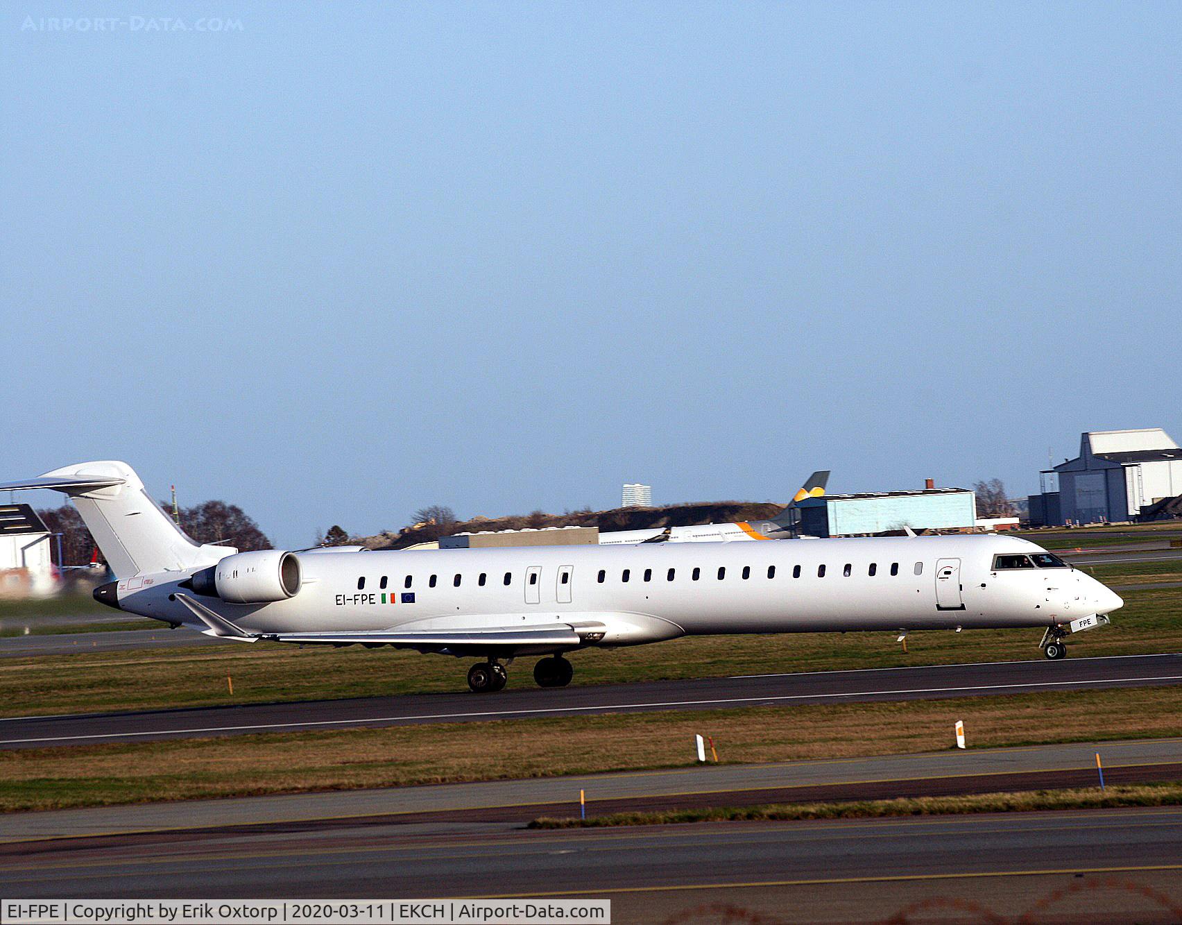 EI-FPE, 2016 Bombardier CRJ-900LR (CL-600-2D24) C/N 15402, EI-FPE, now all White, departing rw 22R
