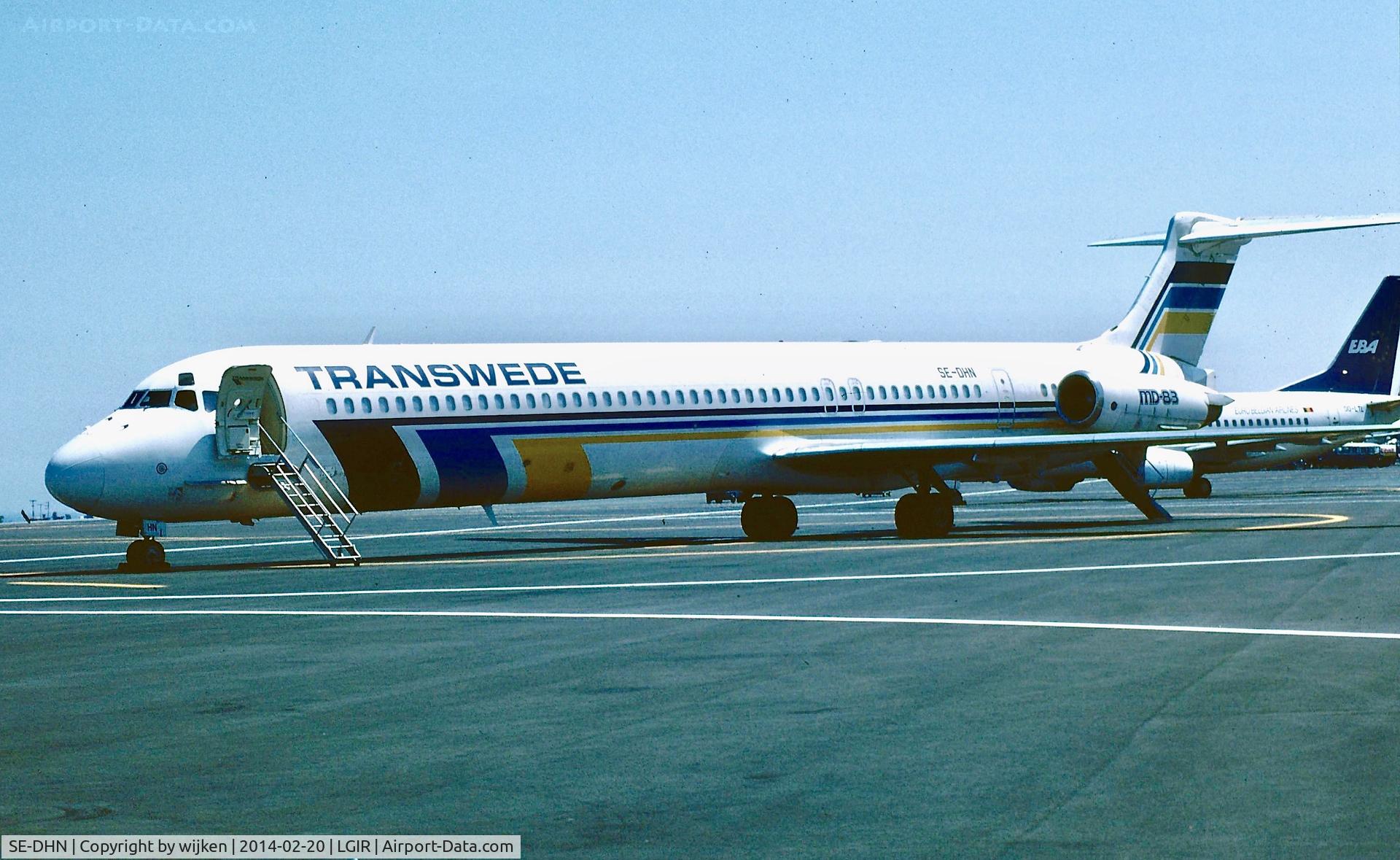 SE-DHN, 1988 McDonnell Douglas MD-83 (DC-9-83) C/N 49623, Rampshot