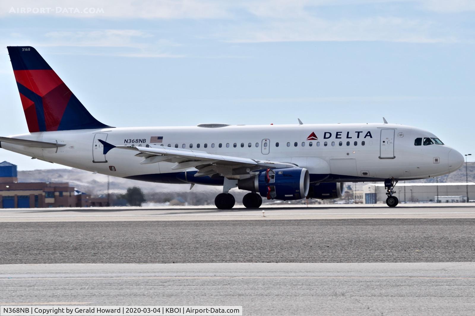 N368NB, 2003 Airbus A319-114 C/N 2039, Landing roll out on 28R.