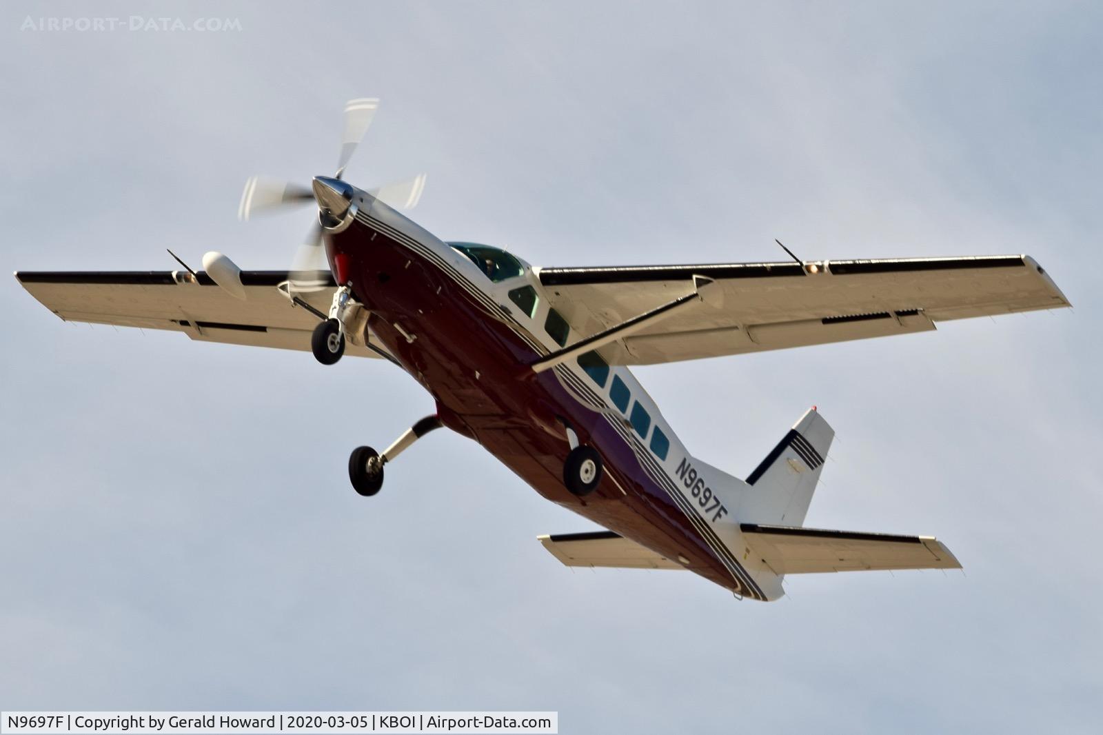 N9697F, 1988 Cessna 208 Caravan I C/N 20800128, Departing from 10L.