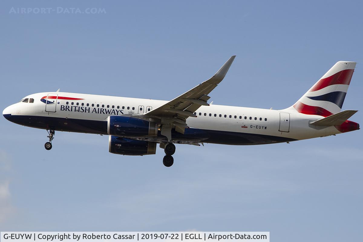 G-EUYW, 2014 Airbus A320-232 C/N 6129, Heathrow
