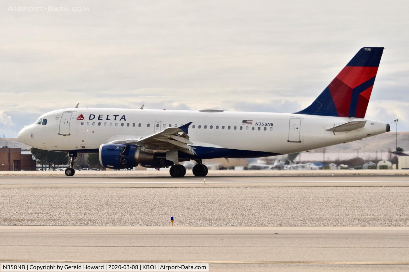 N358NB, 2003 Airbus A319-114 C/N 1897, Landing toll our on 10L.