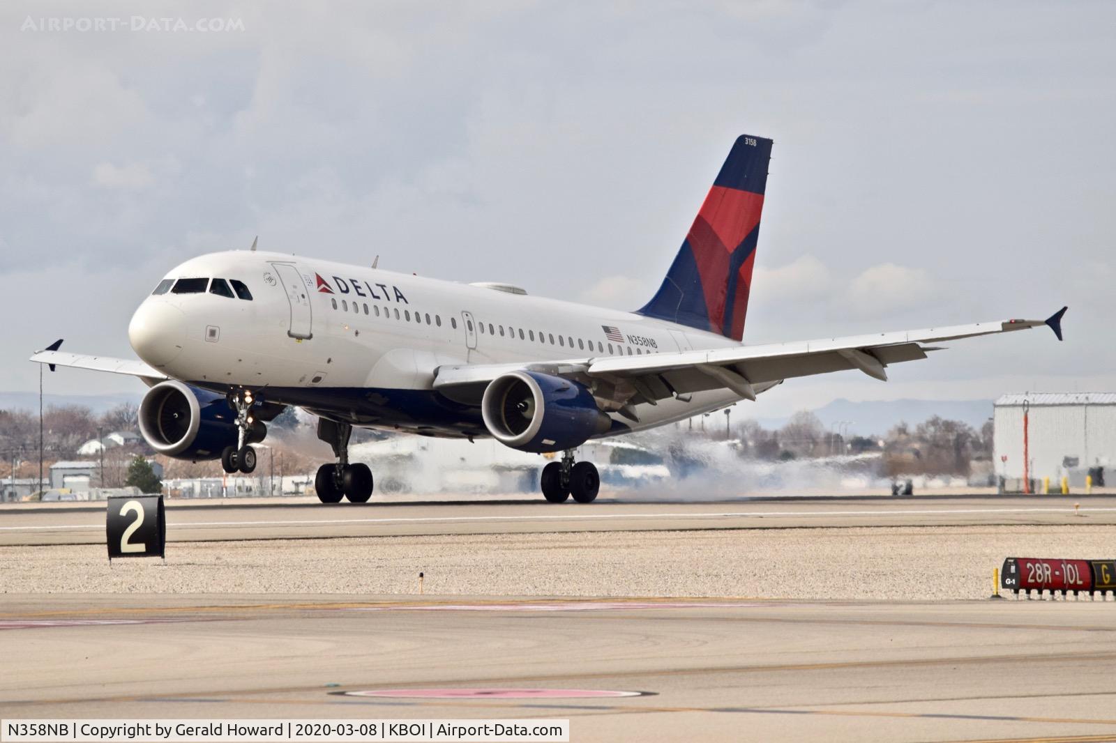 N358NB, 2003 Airbus A319-114 C/N 1897, Landing 10L.