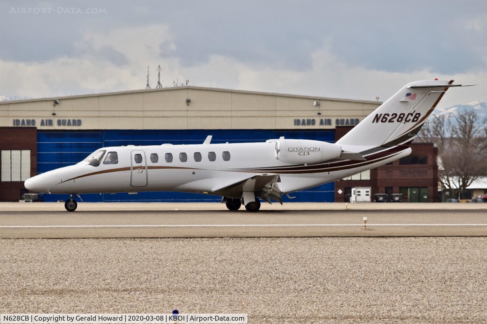 N628CB, 2005 Cessna 525B CitationJet CJ3 C/N 525B0049, On 10L.