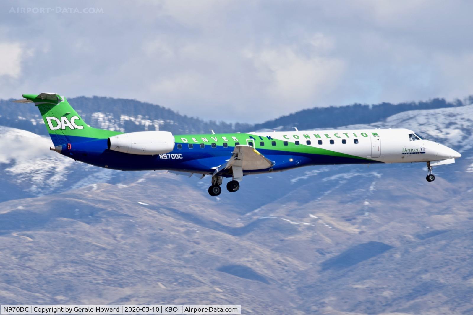 N970DC, 2004 Embraer ERJ-145LR (EMB-145LR) C/N 14500837, Landing 10L.