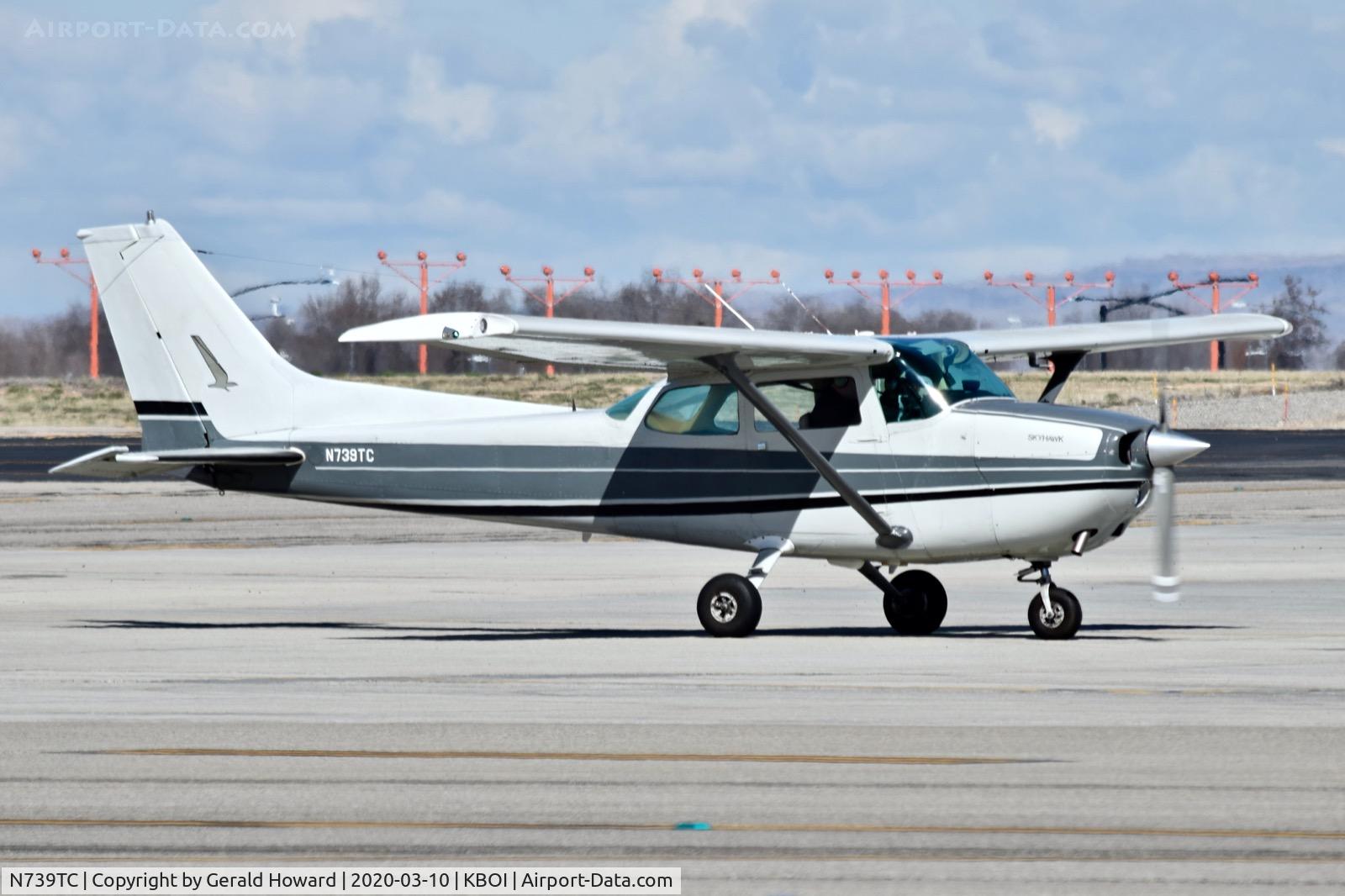 N739TC, 1978 Cessna 172N C/N 172-70784, Taxiing on Bravo.