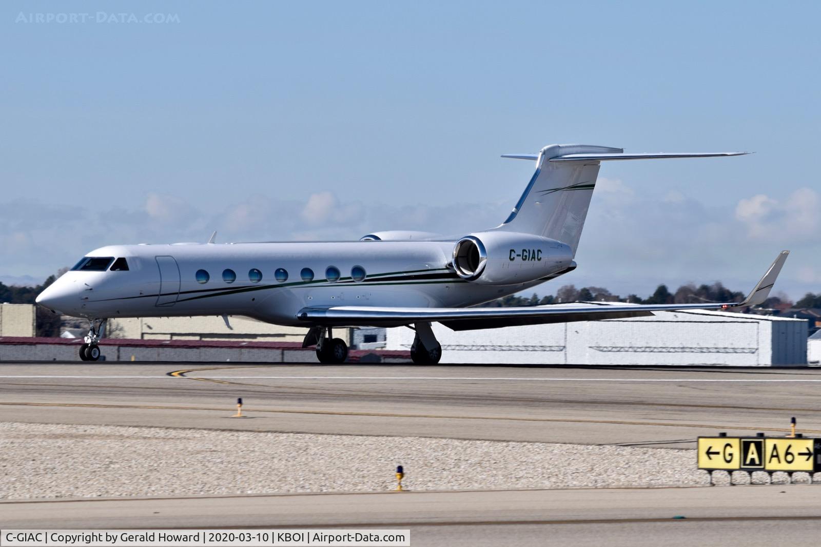 C-GIAC, 2019 Gulfstream Aerospace GV-SP C/N 5593, Taxiing on Alpha.