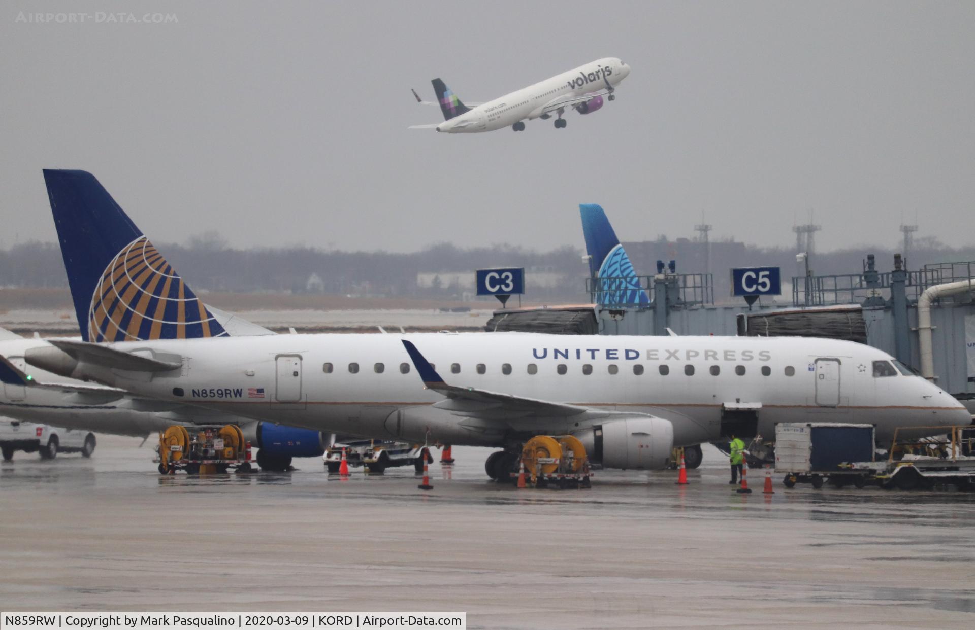 N859RW, 2005 Embraer 170SE (ERJ-170-100SE) C/N 17000082, ERJ-170-100SE