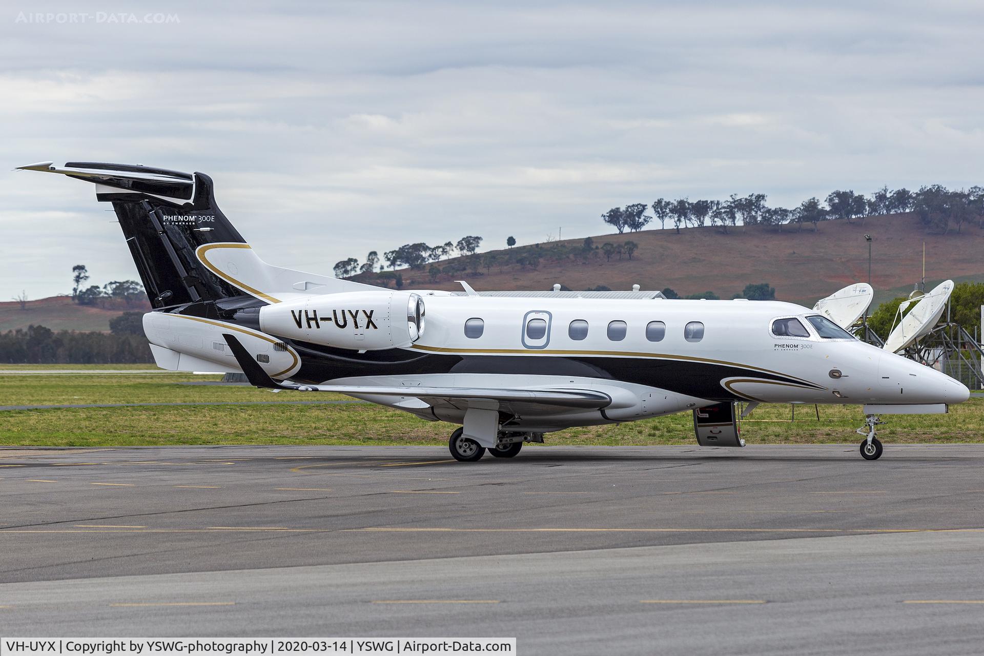 VH-UYX, 2019 Embraer EMB-505 Phenom 300 C/N 50500502, Special Mining Services, operated by Flight Options Australia, (VH-UYX) Embraer 505 Phenom 300E.