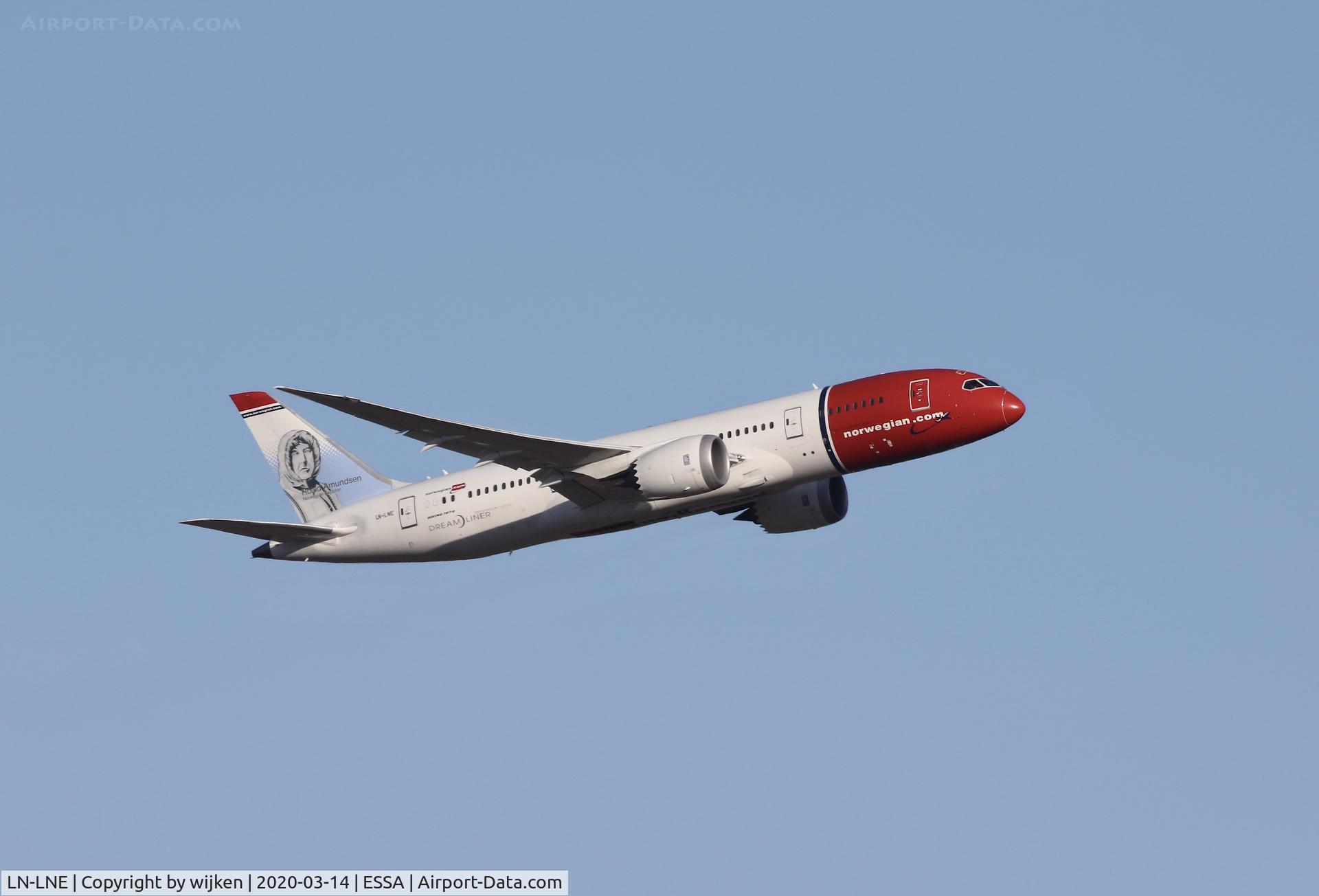 LN-LNE, 2014 Boeing 787-8 Dreamliner C/N 34796, RWY 19R
