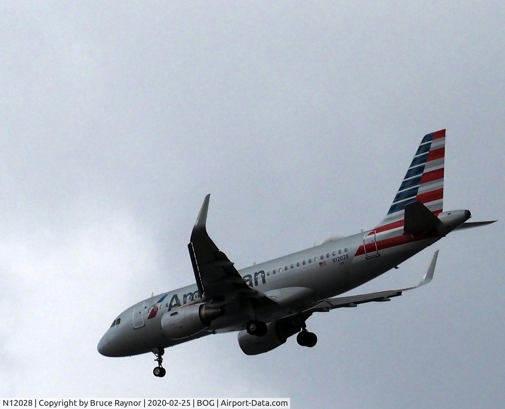 N12028, 2015 Airbus A319-115 C/N 6456, On final approach over Bogota's Botanical Gardens