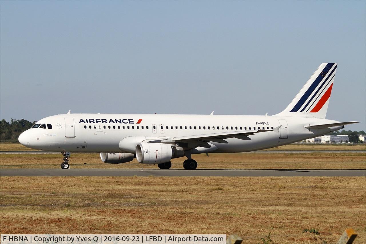 F-HBNA, 2010 Airbus A320-214 C/N 4335, Airbus A320-214, Taxiing to holding point rwy 05, Bordeaux Mérignac airport (LFBD-BOD)