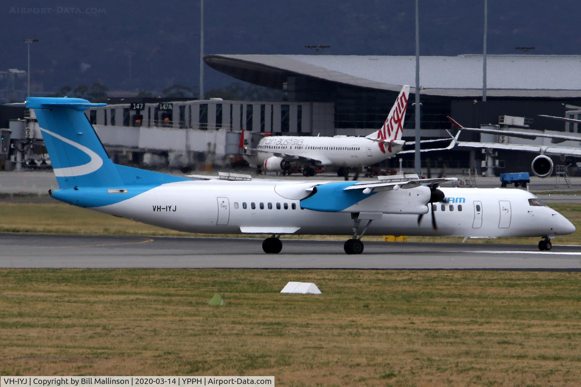 VH-IYJ, 2016 De Havilland Canada DHC-8-402Q Dash 8 Dash 8 C/N 4539, taking a short cut