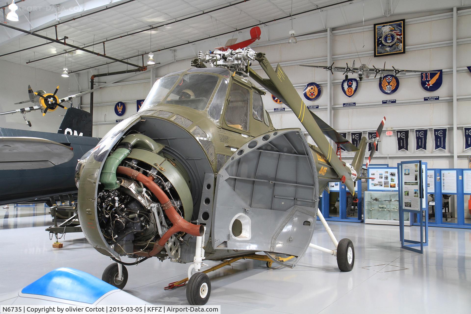 N6735, 1971 Sikorsky UH-19D Chickasaw C/N 54-1416, with a view on the engine
