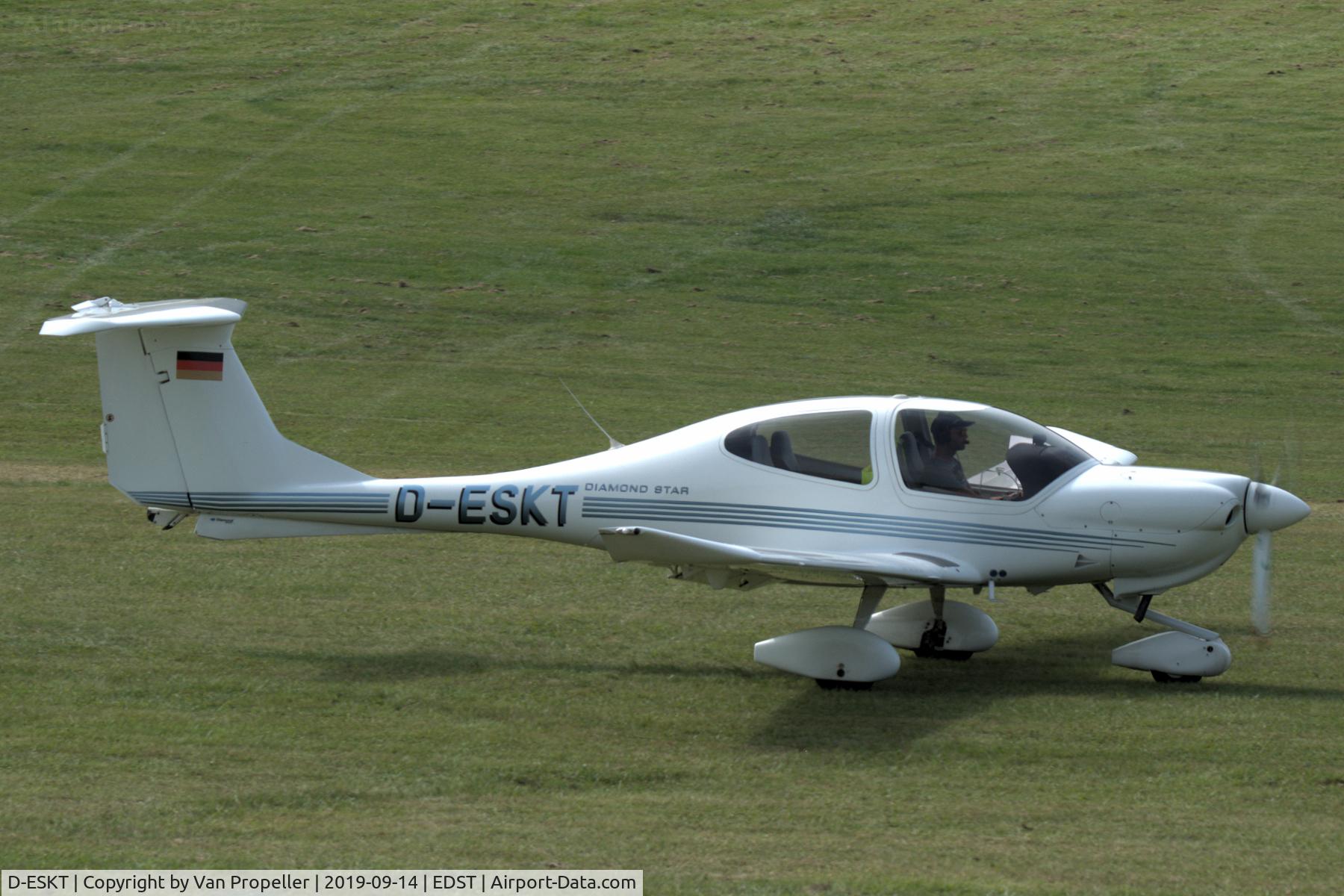 D-ESKT, Diamond DA-40 Diamond Star C/N 40.351, Diamond DA40 Diamond Star of local Fliegergruppe Wolf Hirth ready for take off from Hahnweide airfield, Germany. OTT 2019