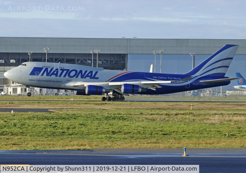 N952CA, 1991 Boeing 747-428M(BCF) C/N 25238, Landing rwy 14R