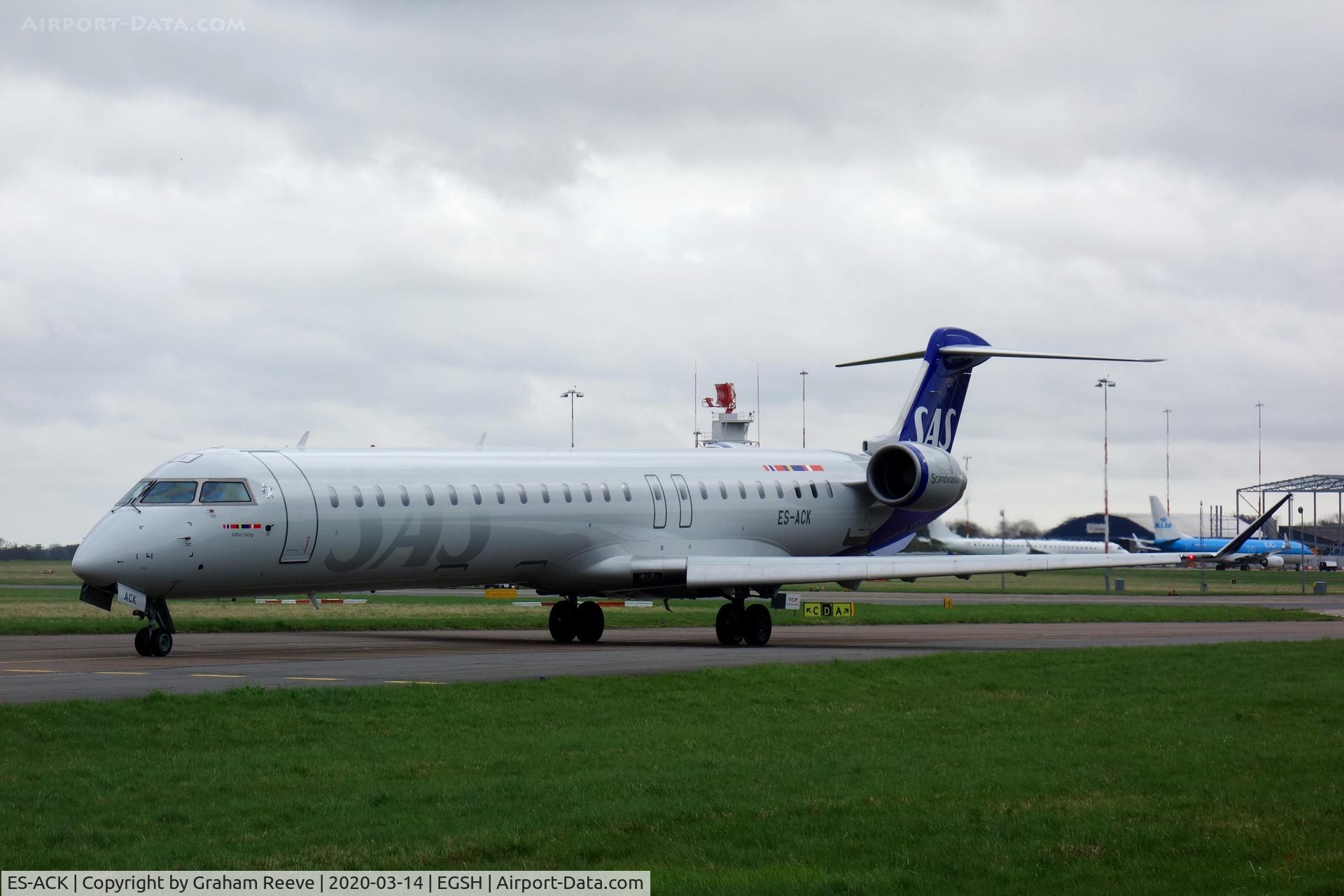 ES-ACK, 2009 Bombardier CRJ-900 (CL-600-2D24) C/N 15211, Departing from Norwich.
