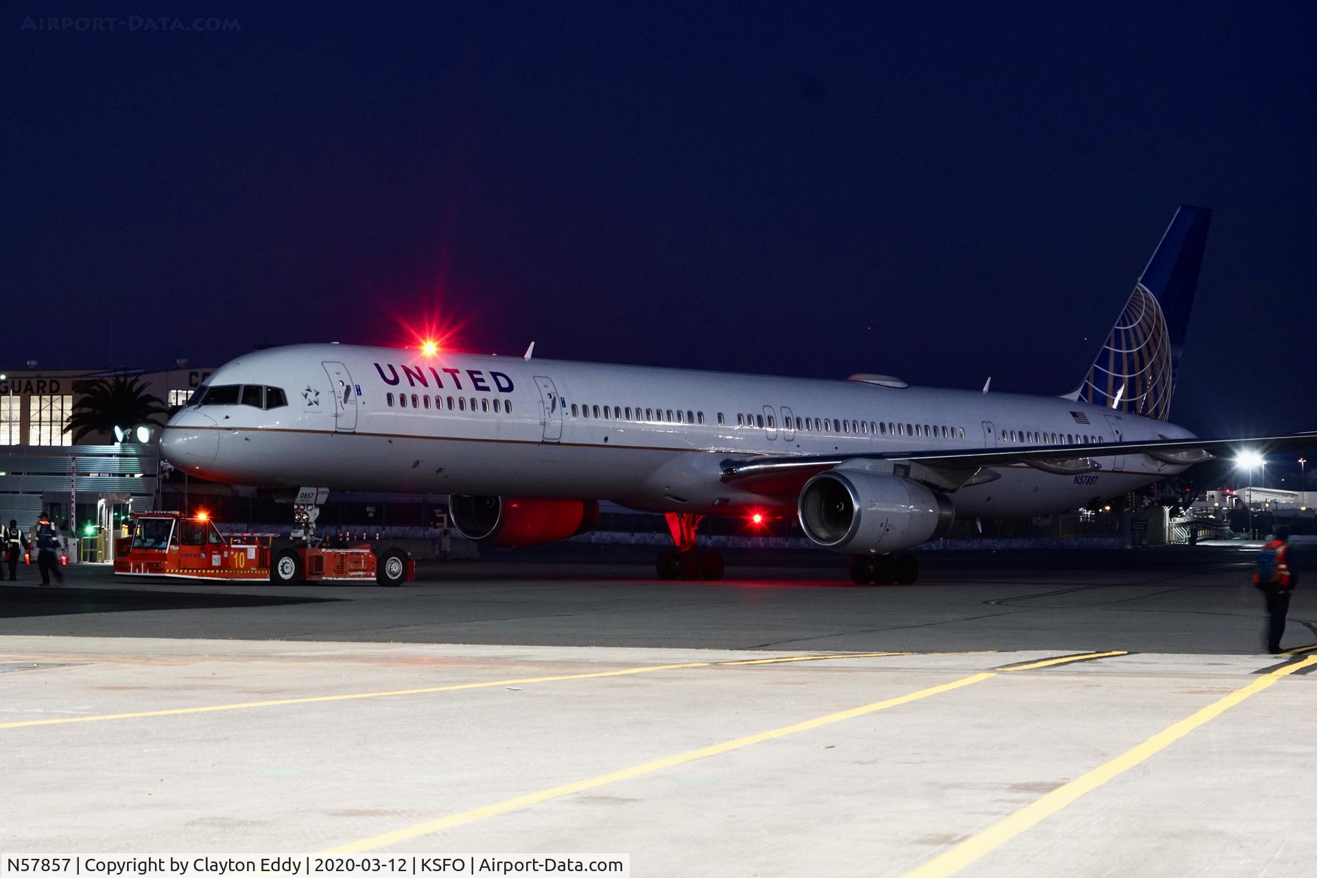 N57857, 2004 Boeing 757-324 C/N 32816, SFO 2020.