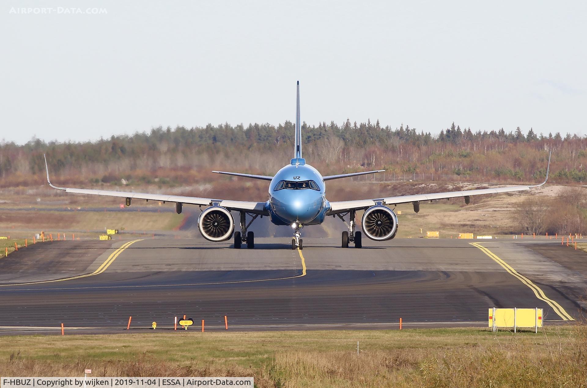 F-HBUZ, 2019 Airbus A321-251NX C/N 8866, Taxiway Y