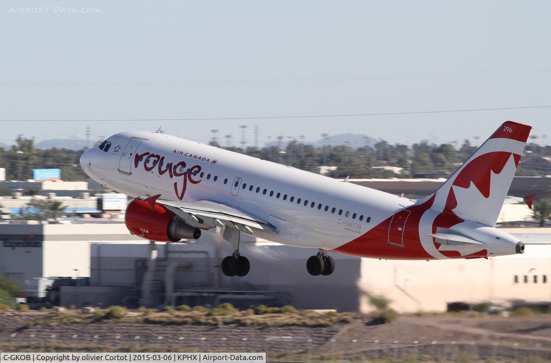 C-GKOB, 2002 Airbus A319-112 C/N 1853, leaving Phoenix
