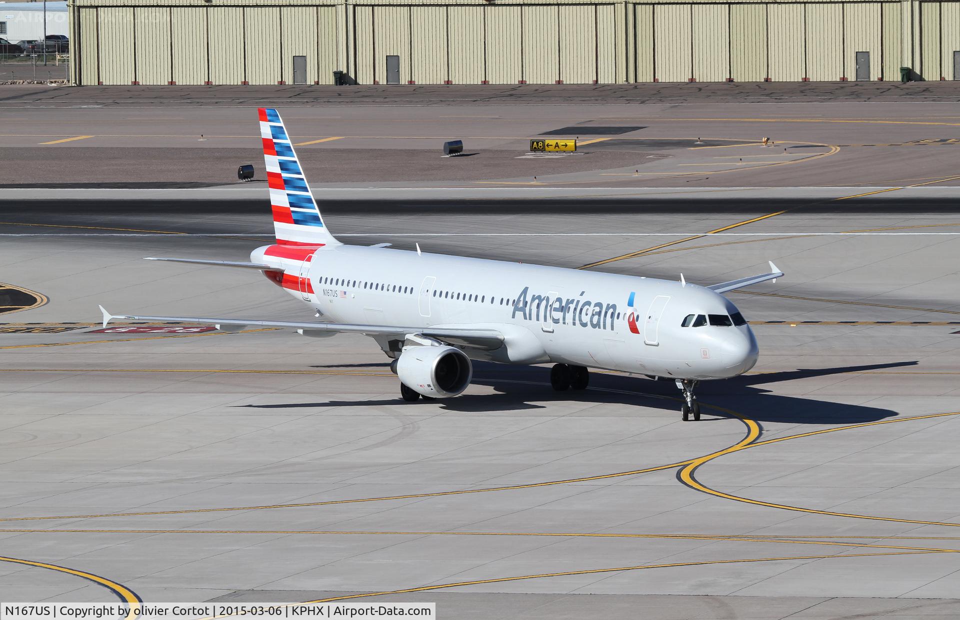 N167US, 2001 Airbus A321-211 C/N 1442, arriving at Phoenix airport