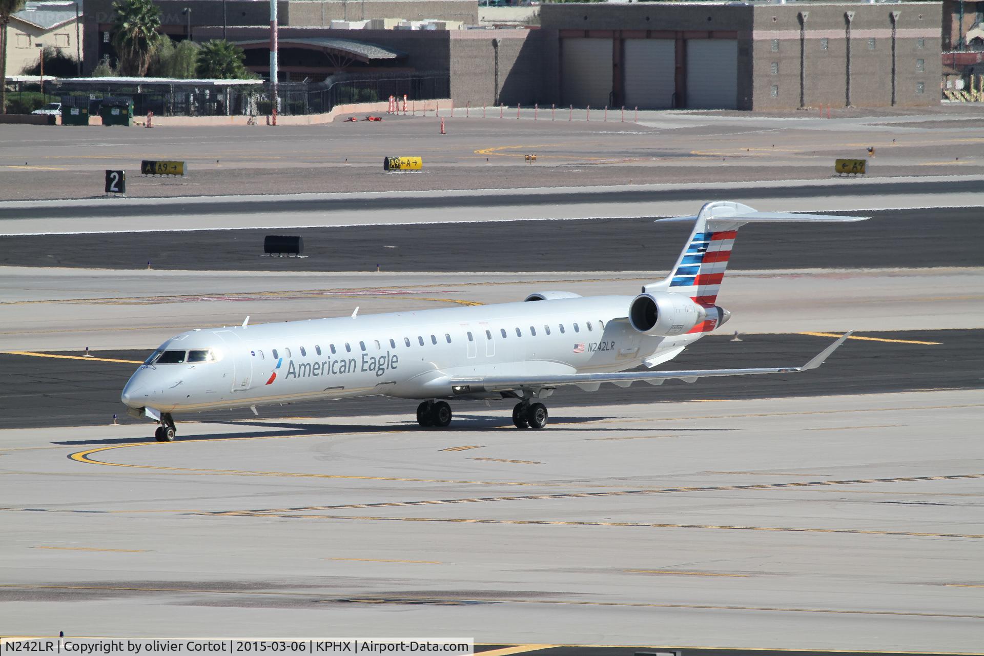 N242LR, 2006 Canadair CRJ-900LR (CL-600-2D24) C/N 15076, Phoenix airport