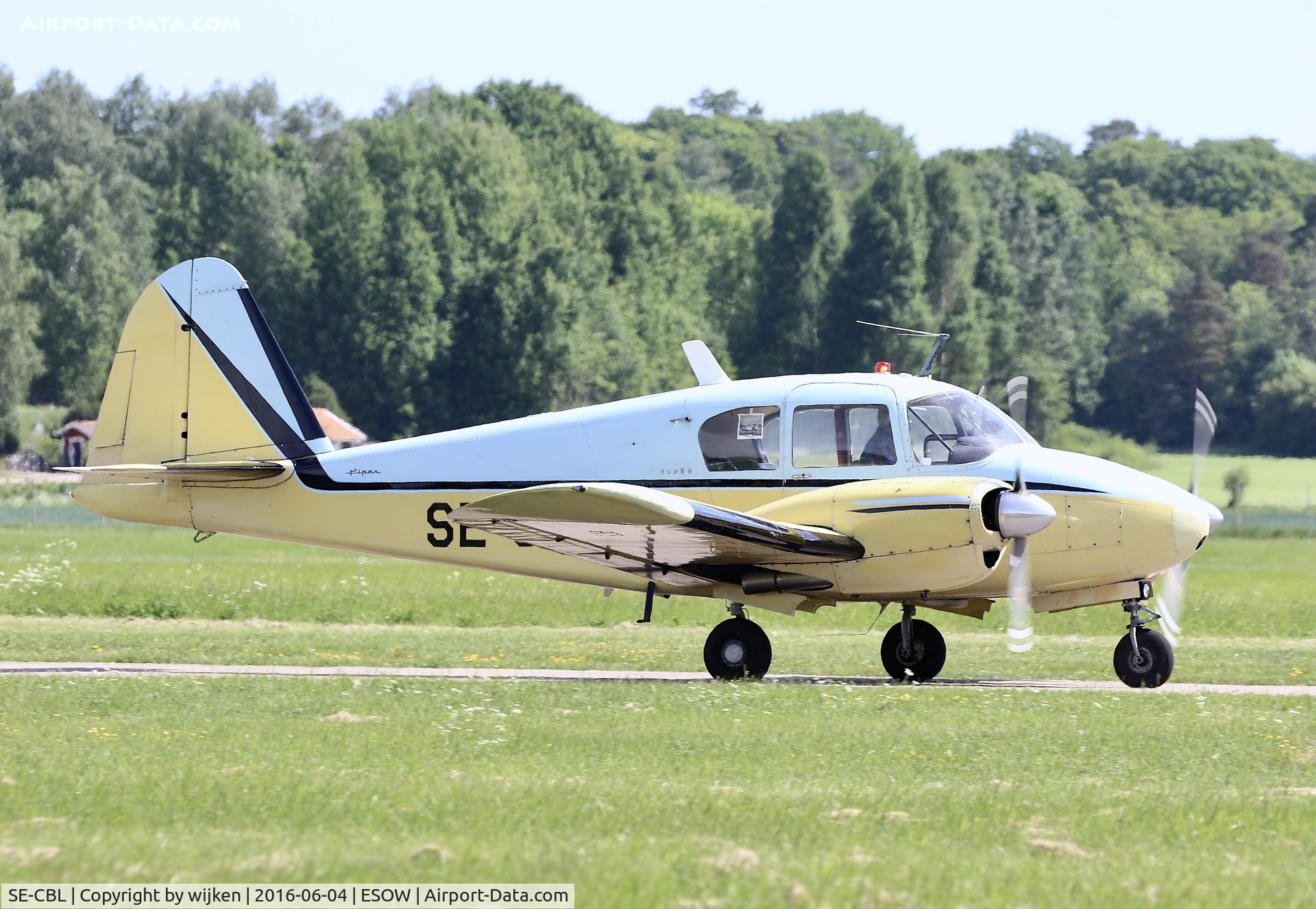 SE-CBL, 1956 Piper PA-23-150 Apache C/N 23-549, Roll Out 2016