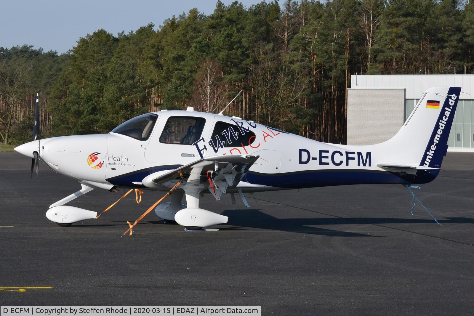D-ECFM, Cirrus SR-22T C/N 1256, a nice sunday morning at Schoenhagen airport