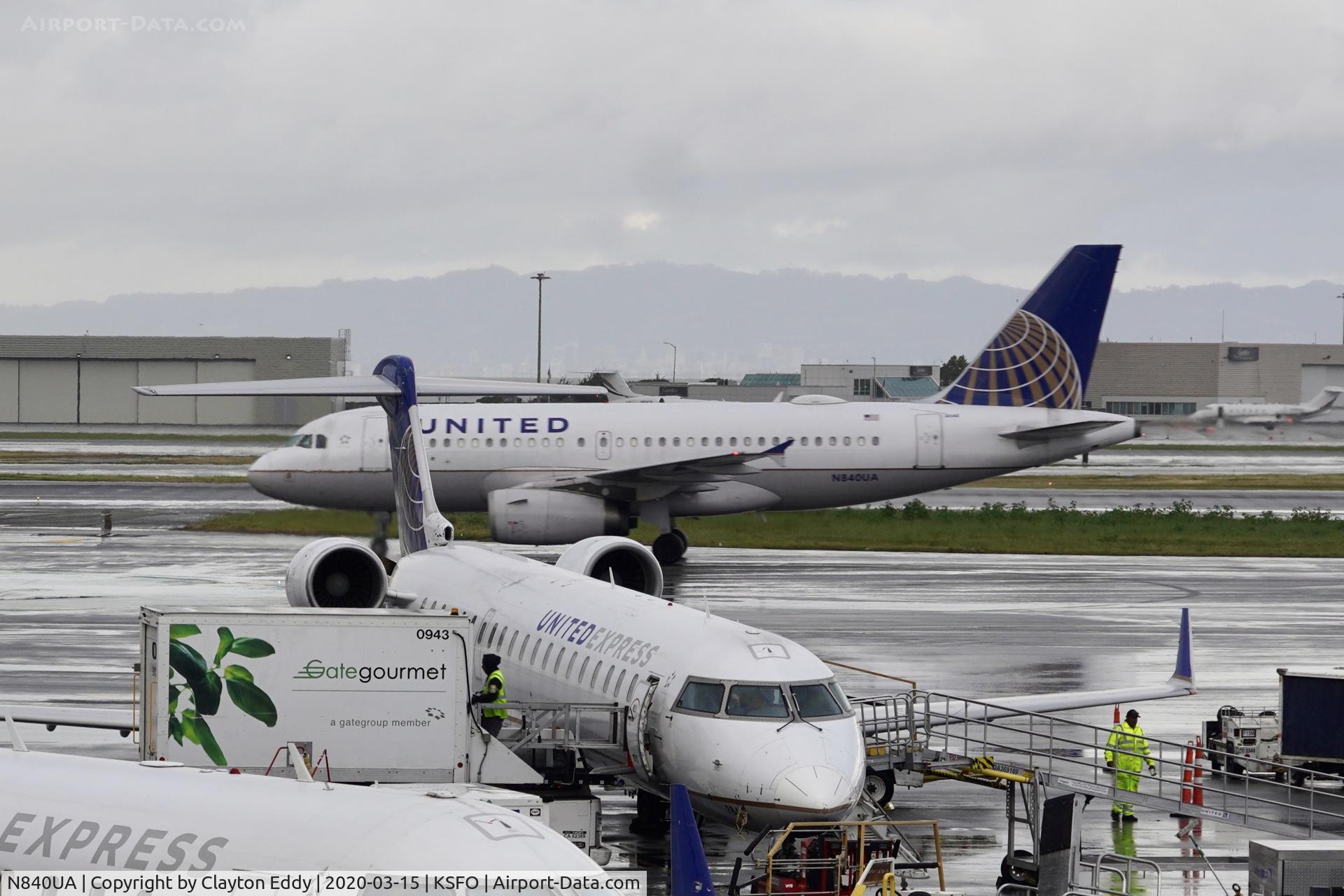 N840UA, 2001 Airbus A319-131 C/N 1522, SFO 2020.