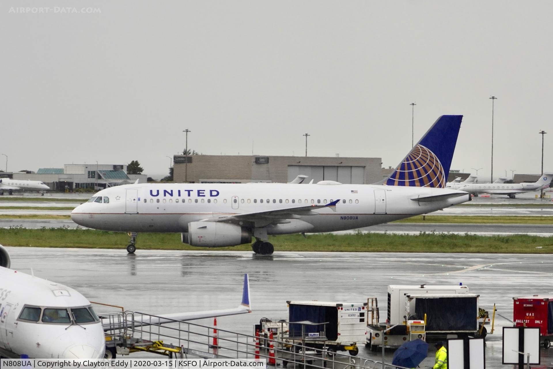 N808UA, 1998 Airbus A319-131 C/N 804, SFO 2020.