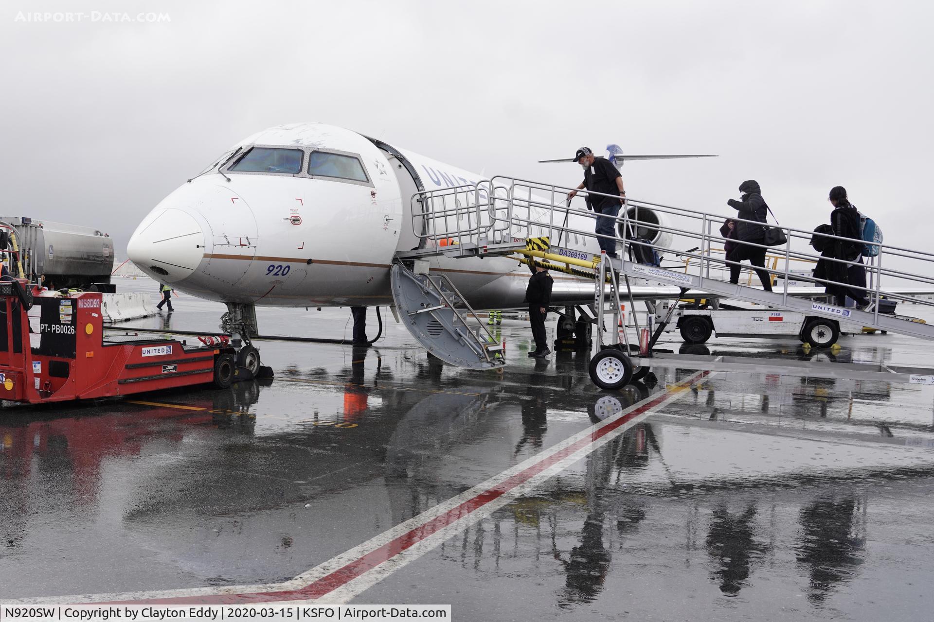 N920SW, 2002 Bombardier CRJ-200LR (CL-600-2B19) C/N 7660, SFO 2020.