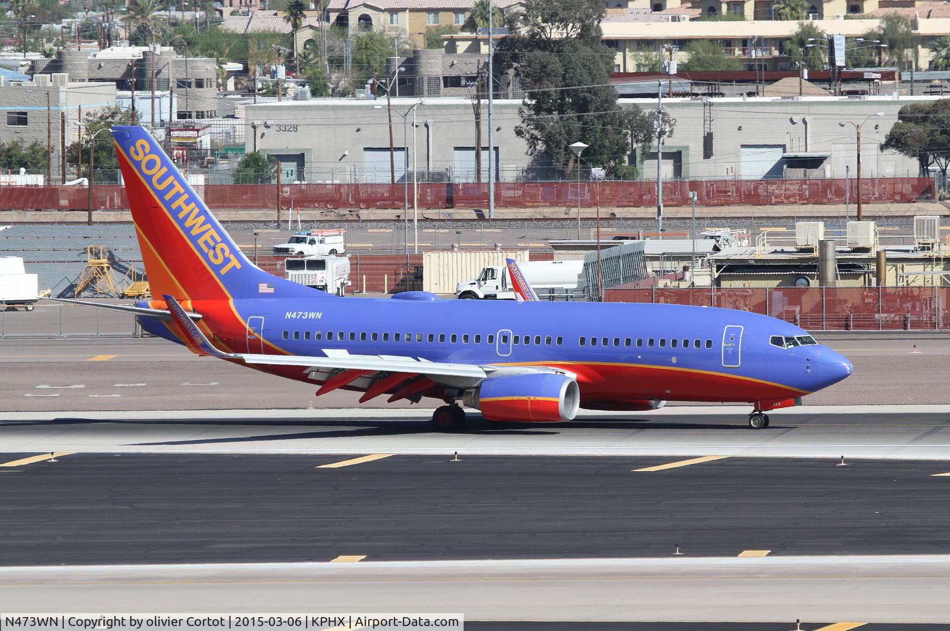 N473WN, 2004 Boeing 737-7H4 C/N 33832, Phoenix airport
