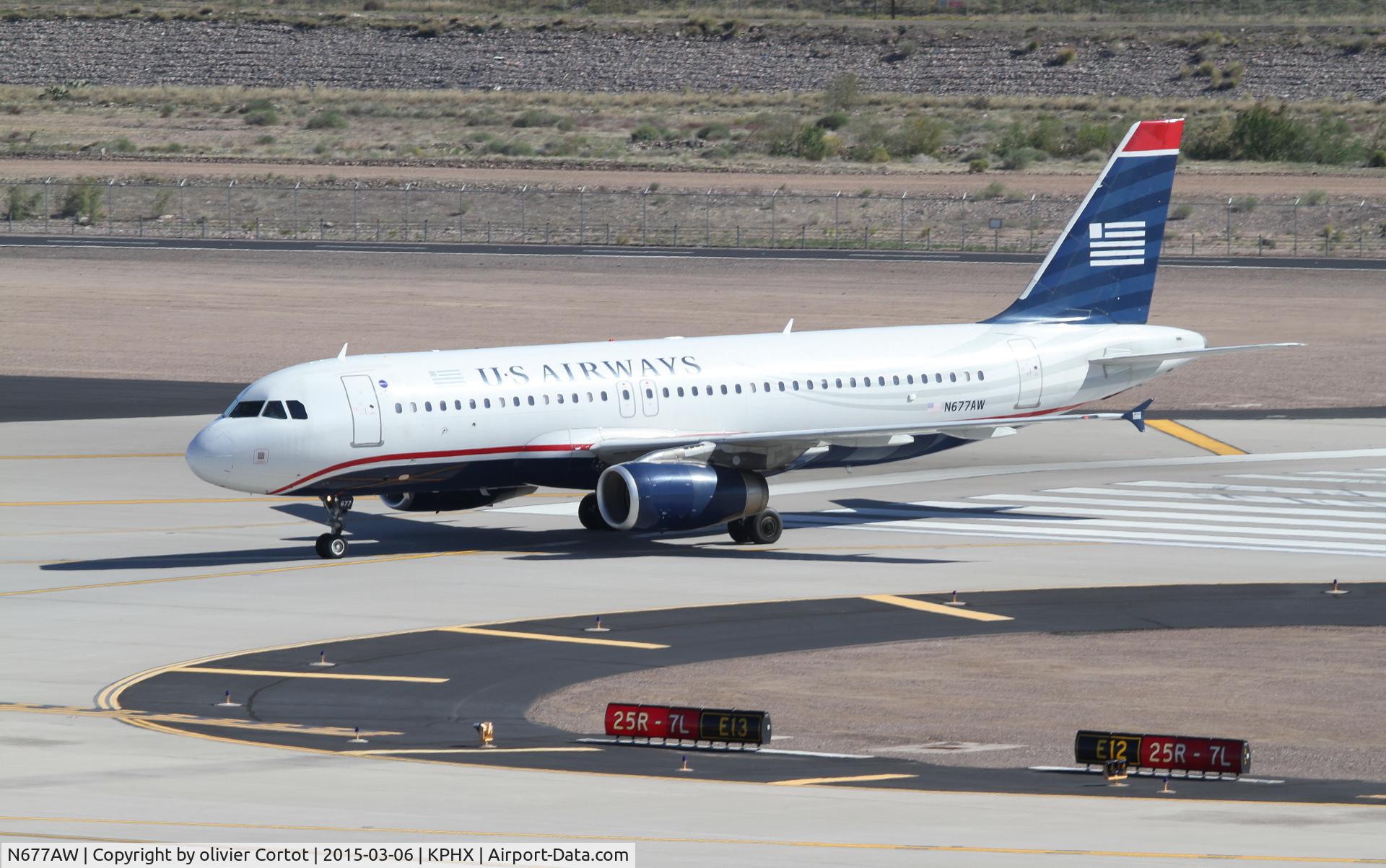 N677AW, 2005 Airbus A320-232 C/N 2430, Phoenix 2015