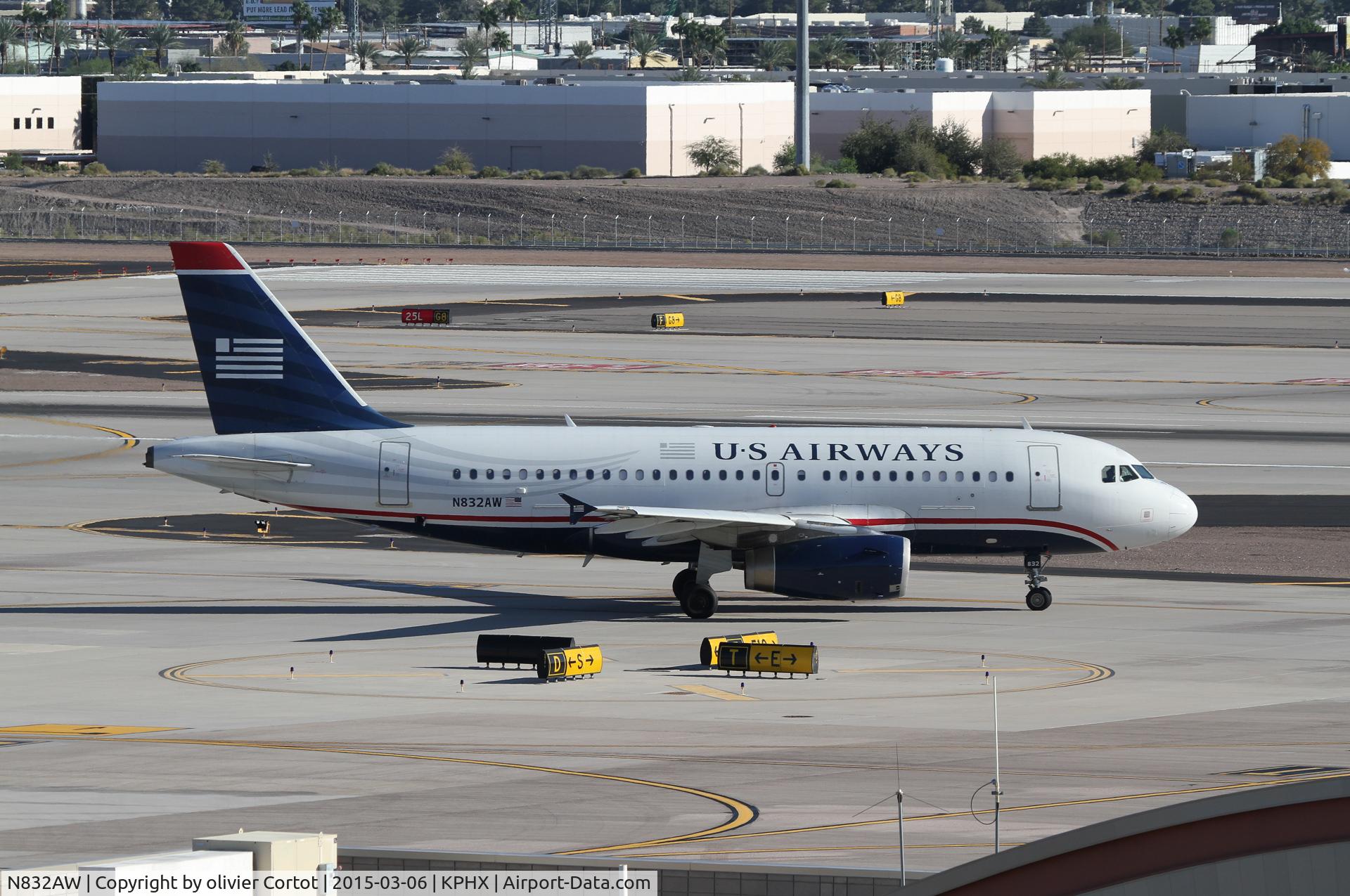 N832AW, 2001 Airbus A319-132 C/N 1643, Phoenix 2015