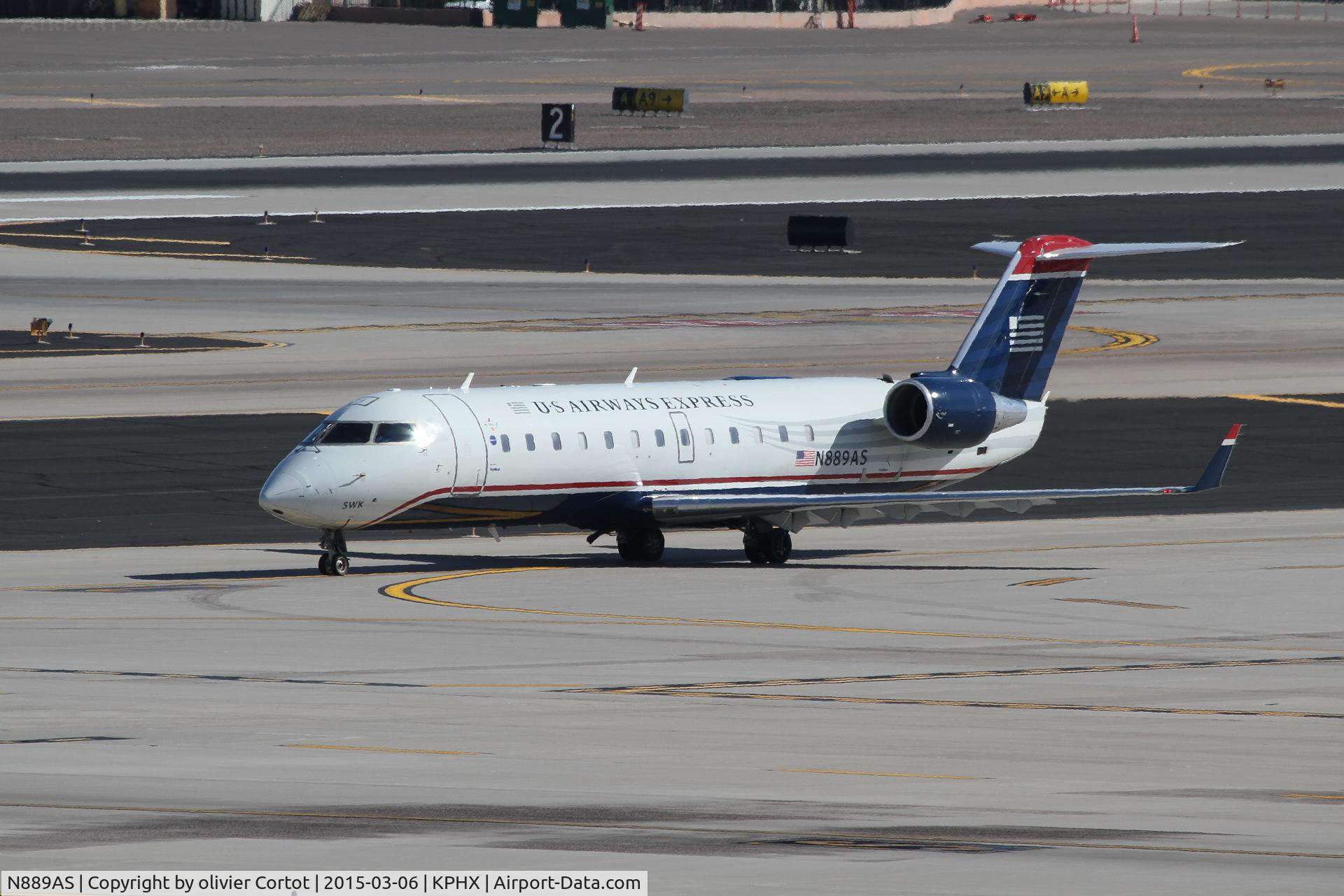 N889AS, 2001 Bombardier CRJ-200ER (CL-600-2B19) C/N 7538, Phoenix 2015