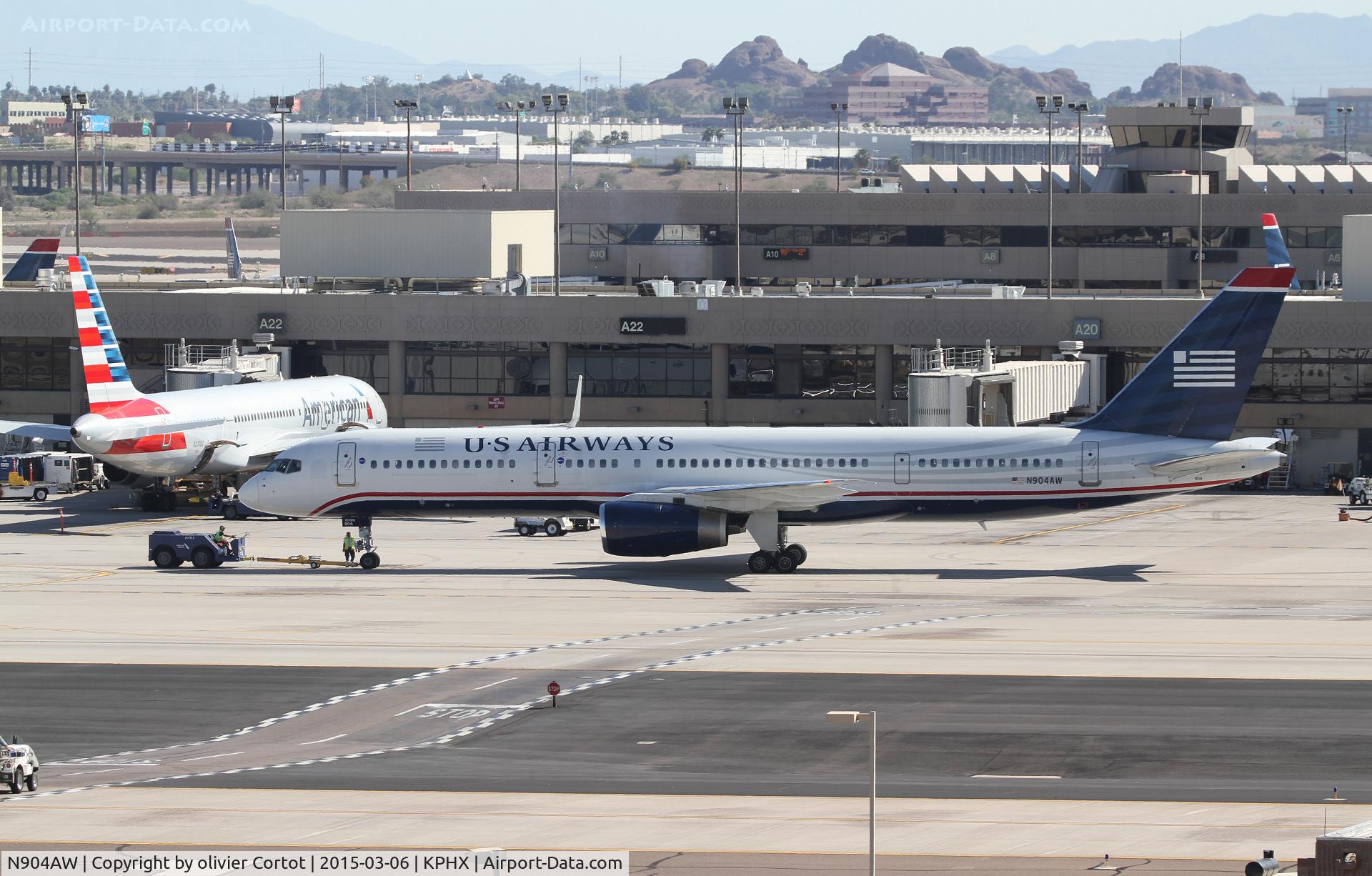 N904AW, 1986 Boeing 757-2S7 C/N 23566, Phoenix 2015