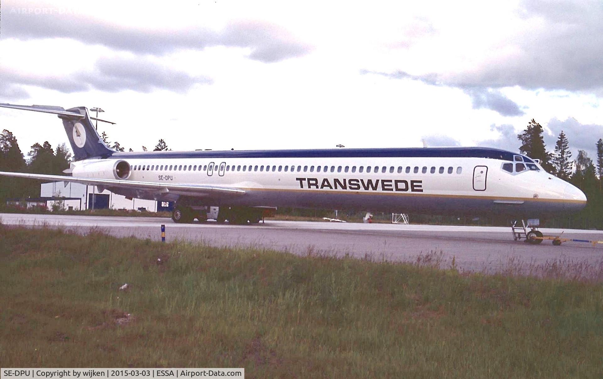 SE-DPU, 1990 McDonnell Douglas MD-83 (DC-9-83) C/N 49938, Ramp J
