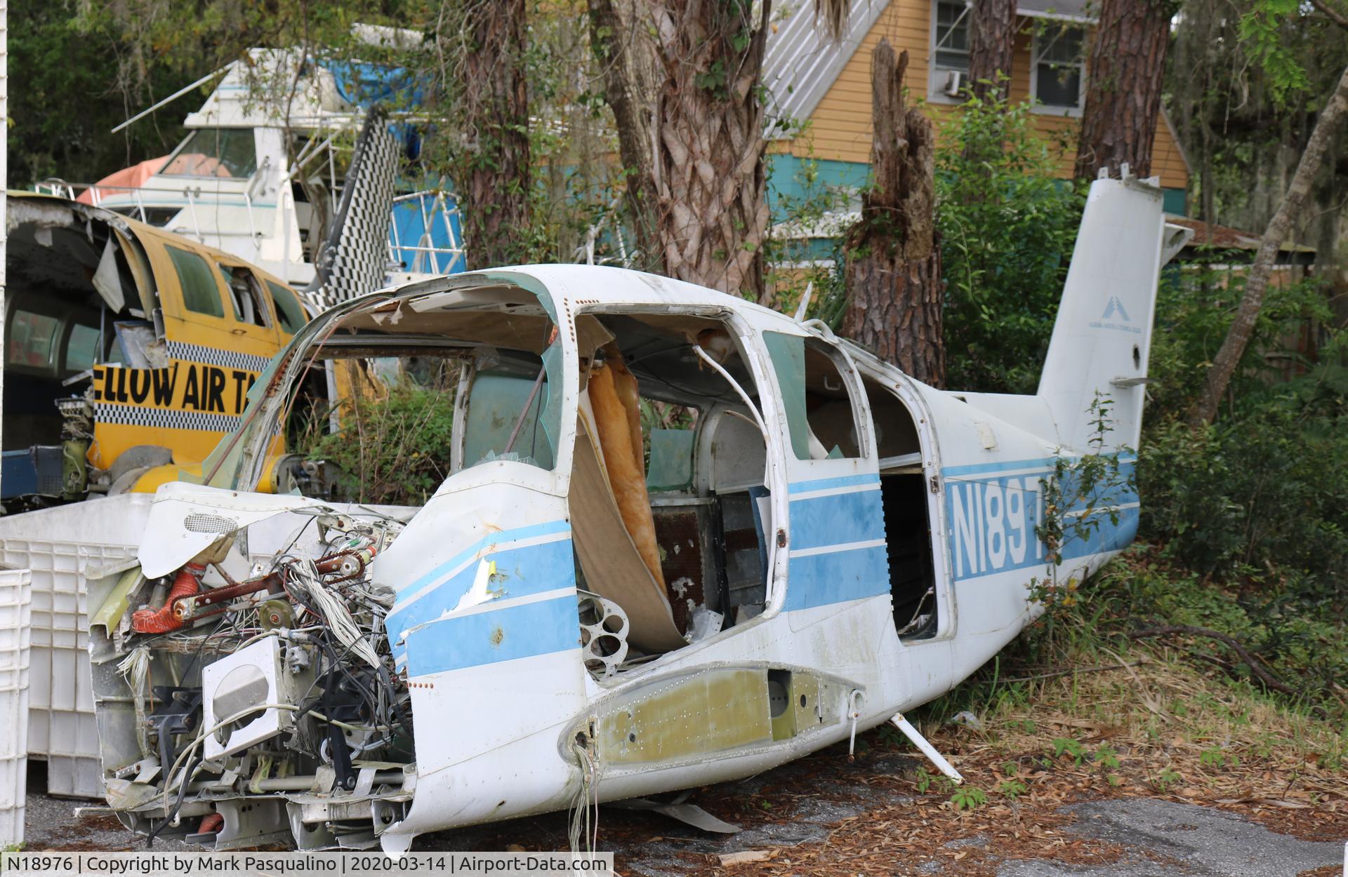 N18976, 1977 Beech 76 Duchess C/N ME-3, Beech 76