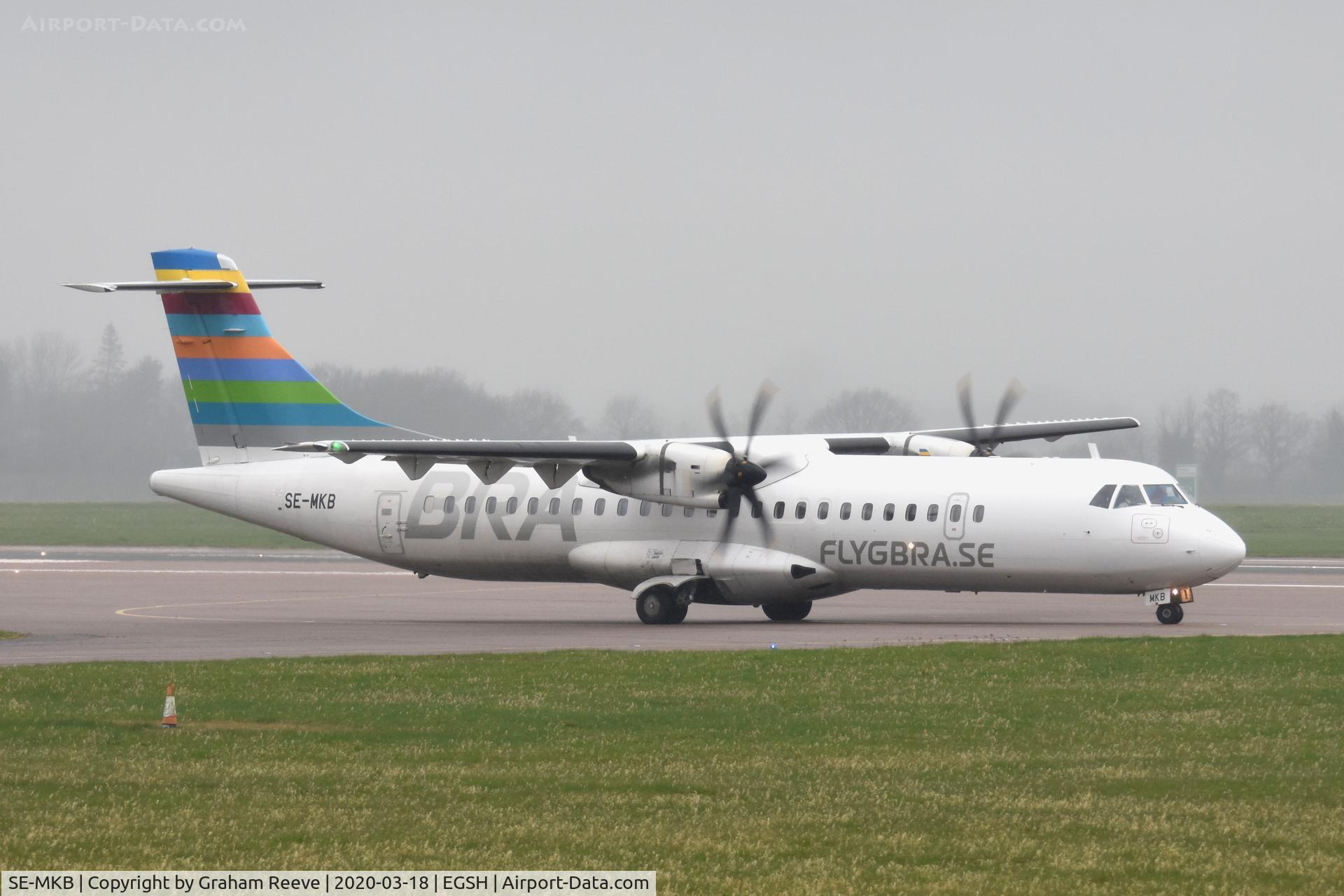 SE-MKB, 2015 ATR 72-212A C/N 1308, Departing from Norwich.