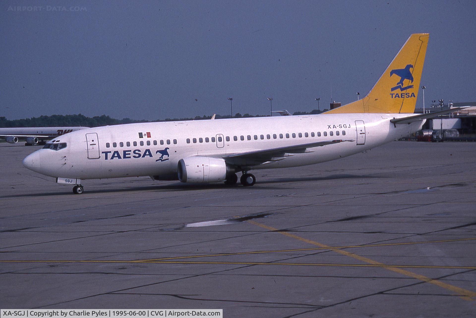 XA-SGJ, 1988 Boeing 737-33A C/N 24030, Seen at CVG